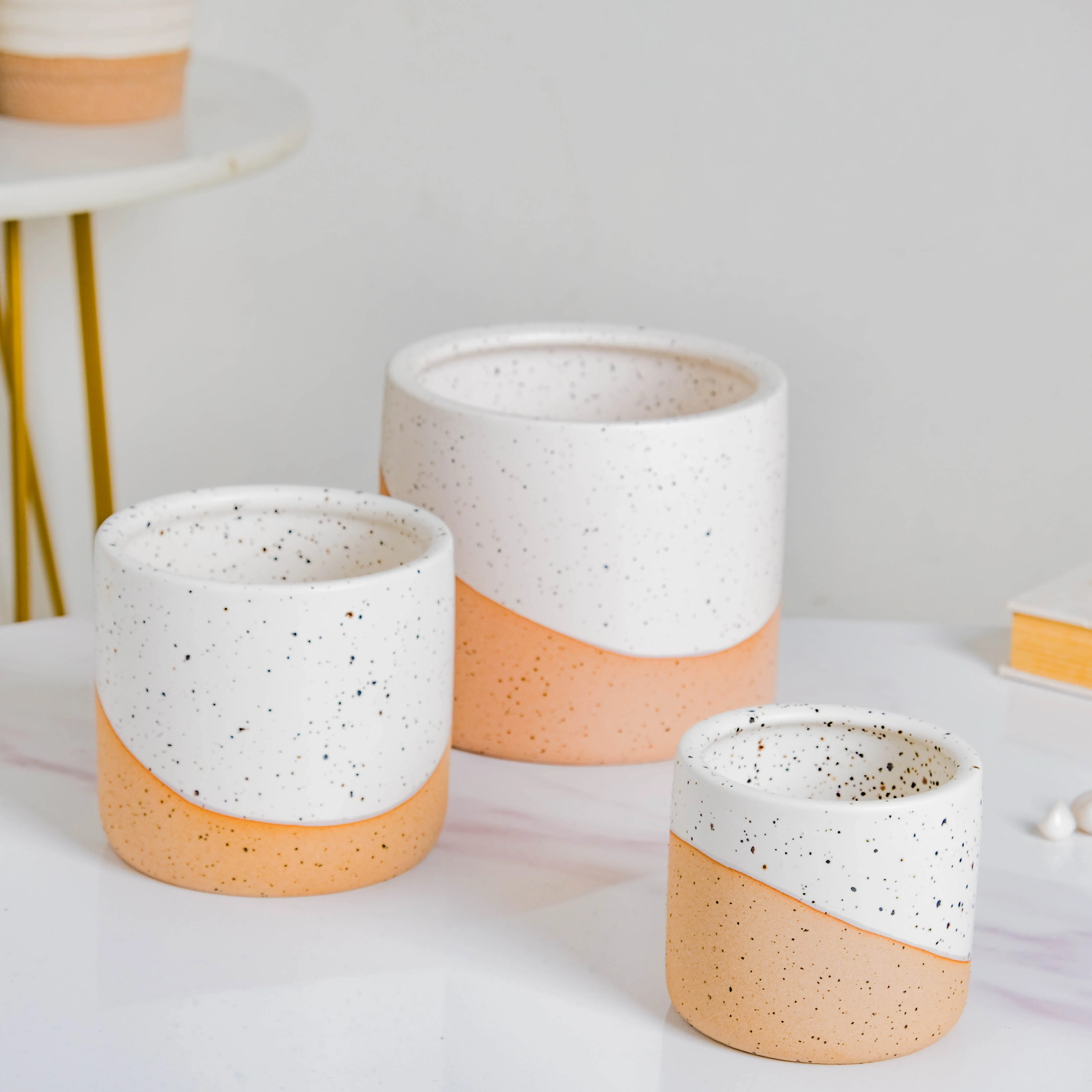 Bicolour Plant Pot Set of 3 - Image 4