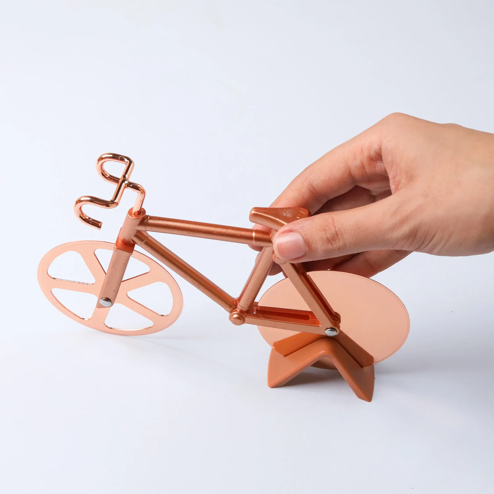 Bike Shaped Pizza Cutter - Image 4