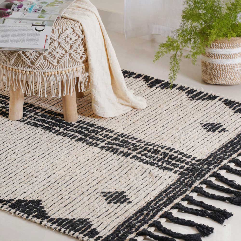 Black and Beige Hand Woven Carpet for Living Room - Image 11