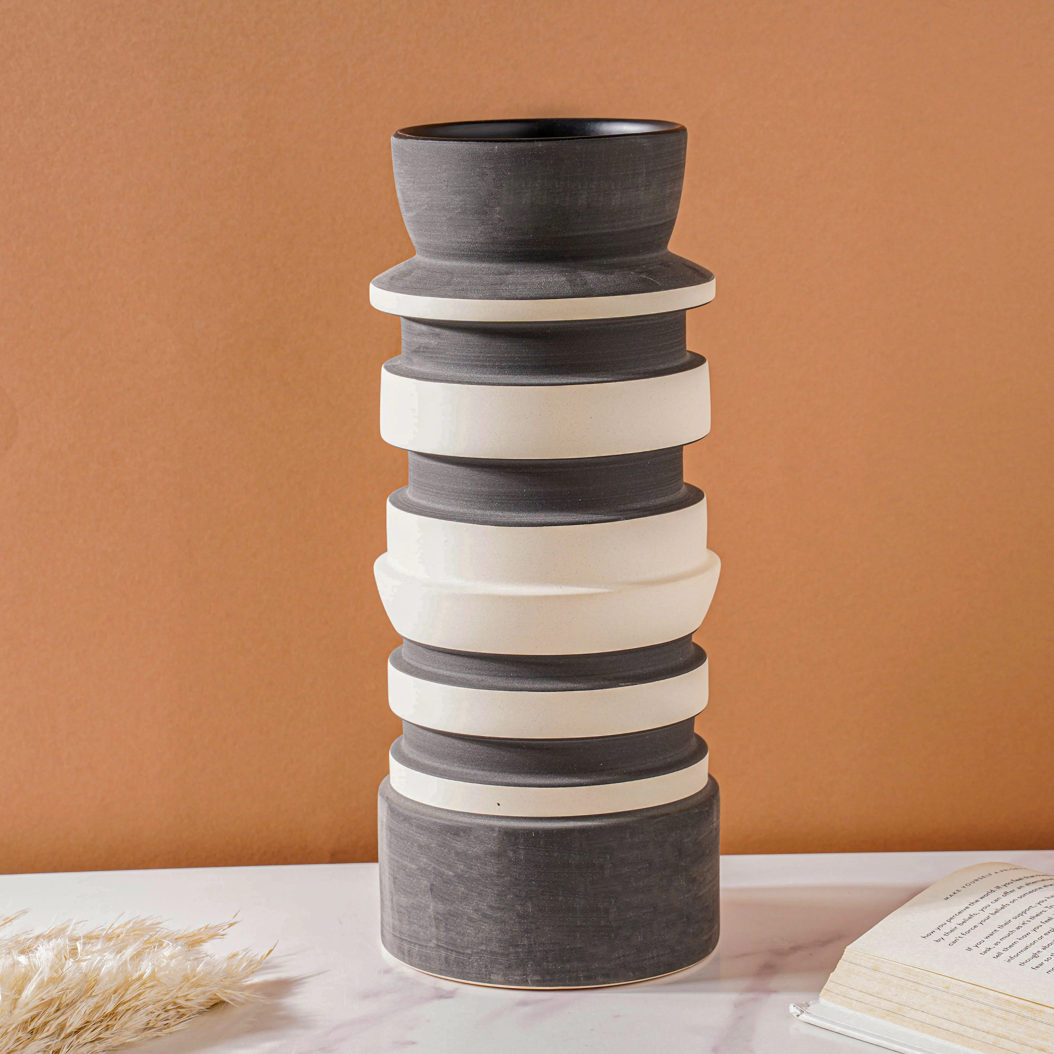 Black and White Ceramic Vase - Image 4