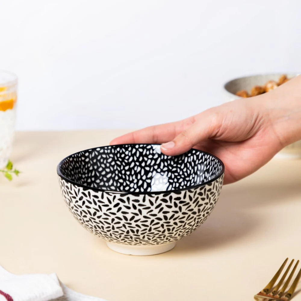 Black And White Snack Bowl 400ml Set Of 2 - Image 3