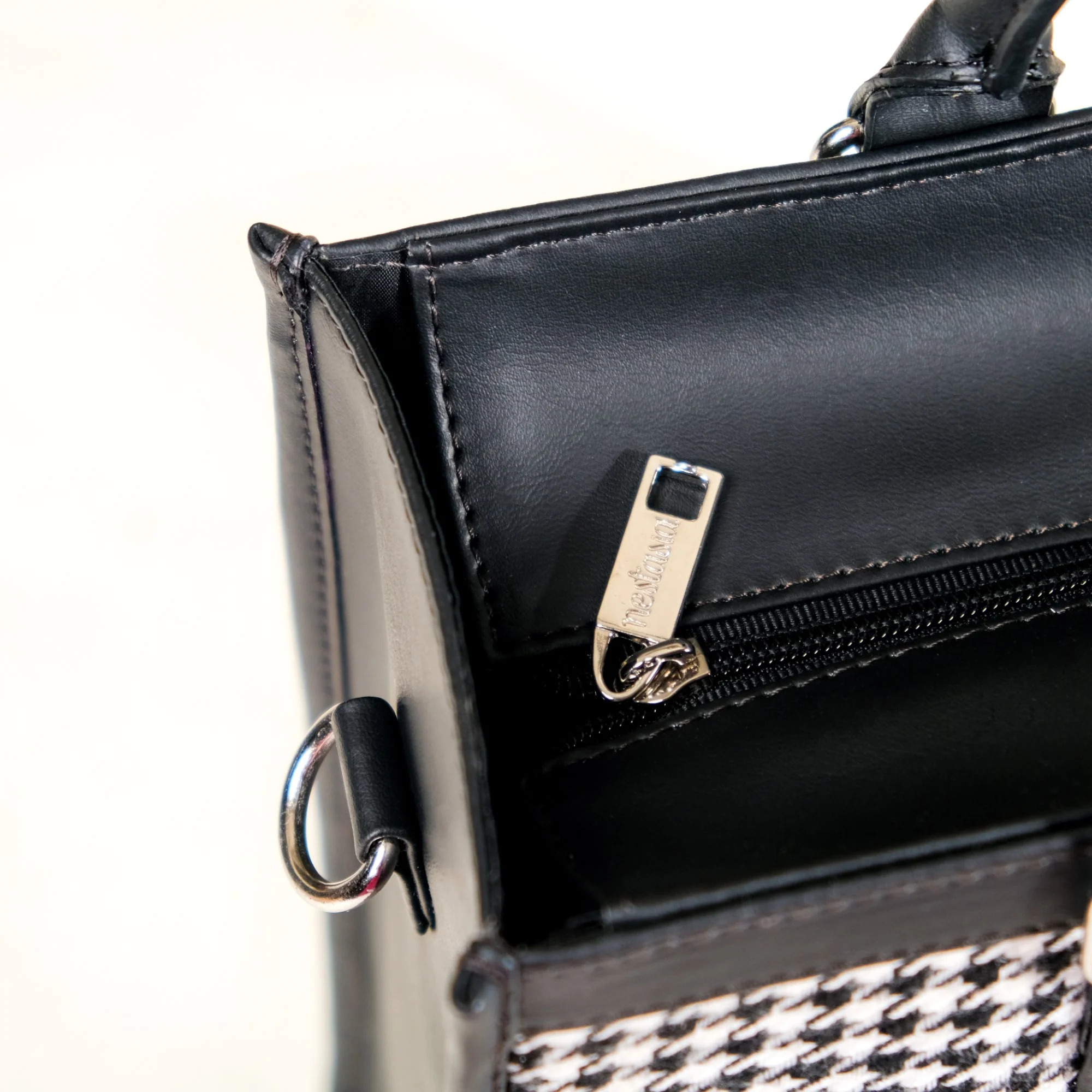 Black And White Tote Bag For Women - Image 12