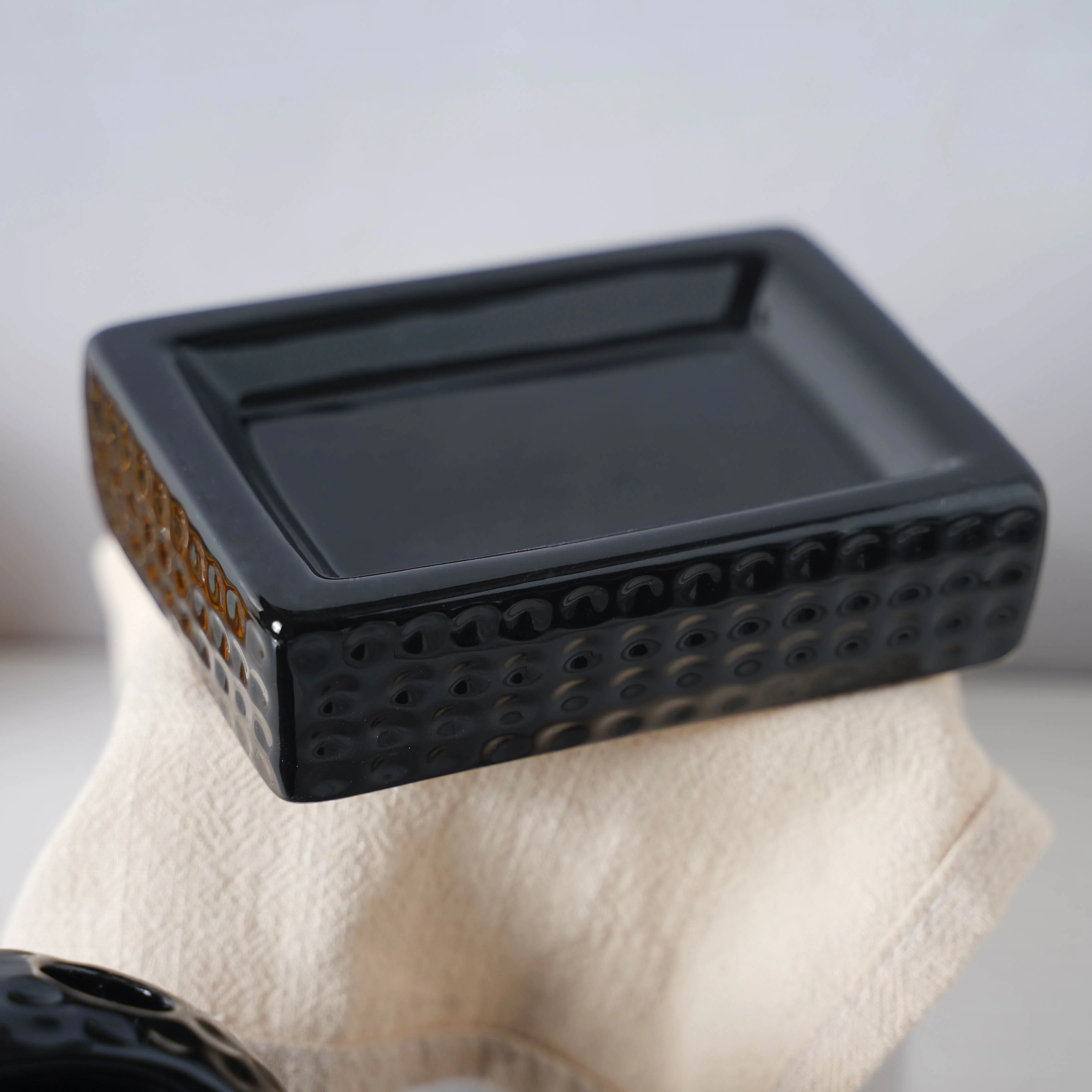 Black Fantasia Bath Set - Image 9