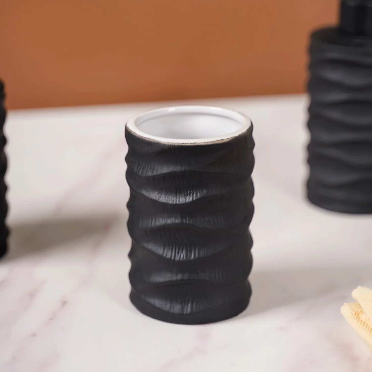 Black Matte Wave Bath Accessory Set Of 3 - Image 6