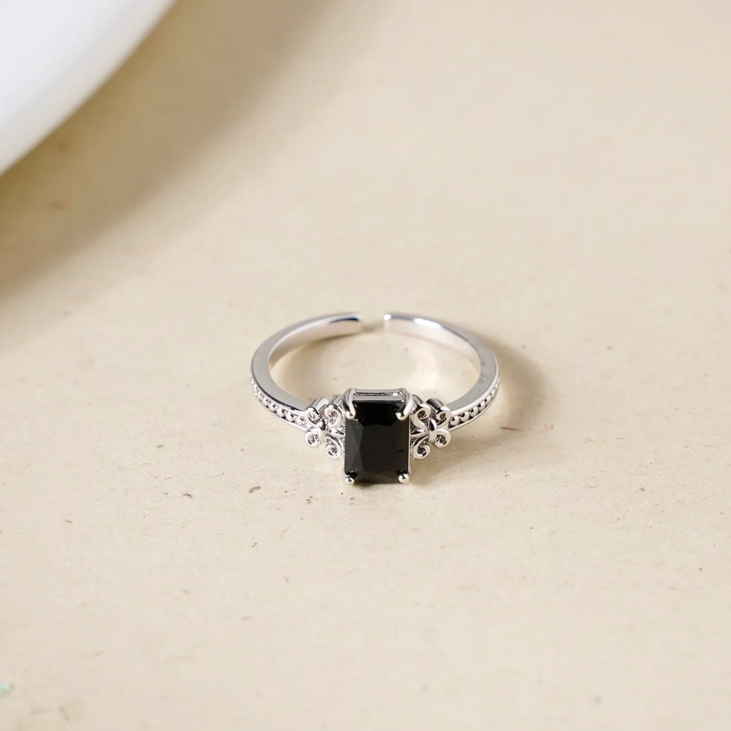 Black Stone Flutter Ring Silver - Image 5