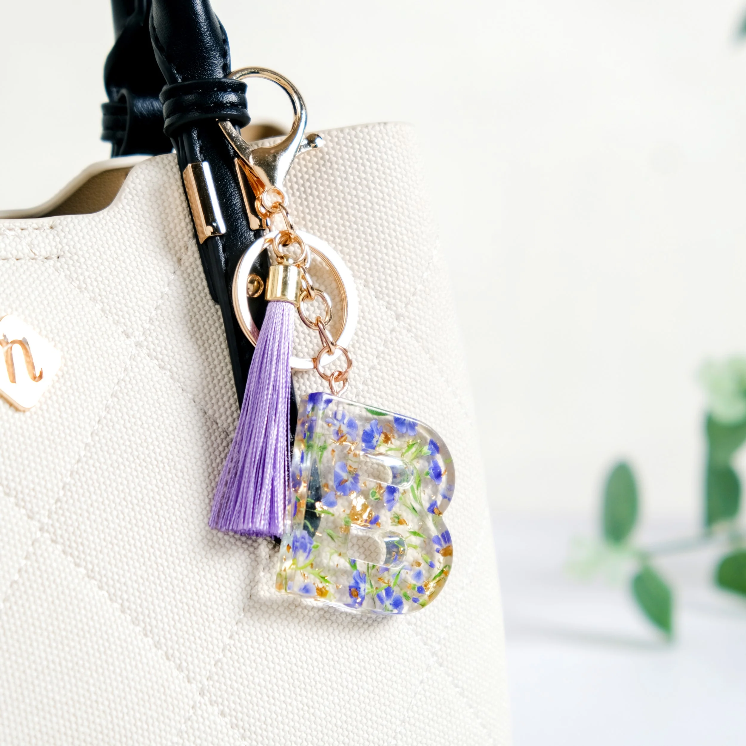 Blooming Beauty Pressed Flower B Keyring - Image 3