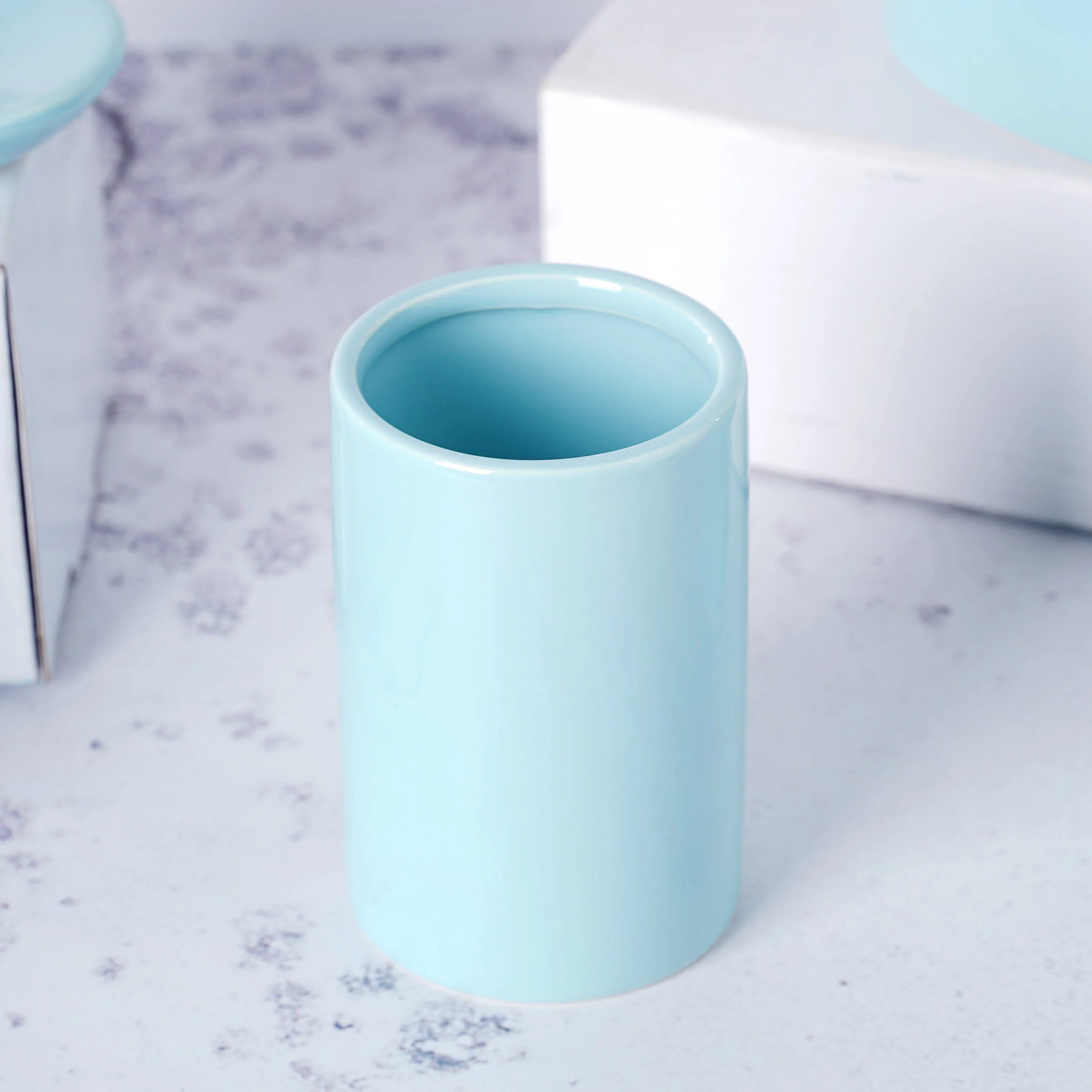 Blue Bathroom Set - Image 8