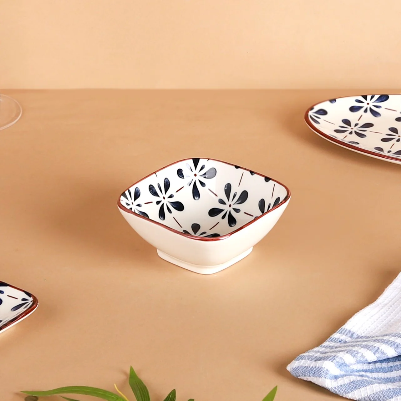 Blue Flower Ceramic 22 Piece Dinner Set For 6 - Image 10