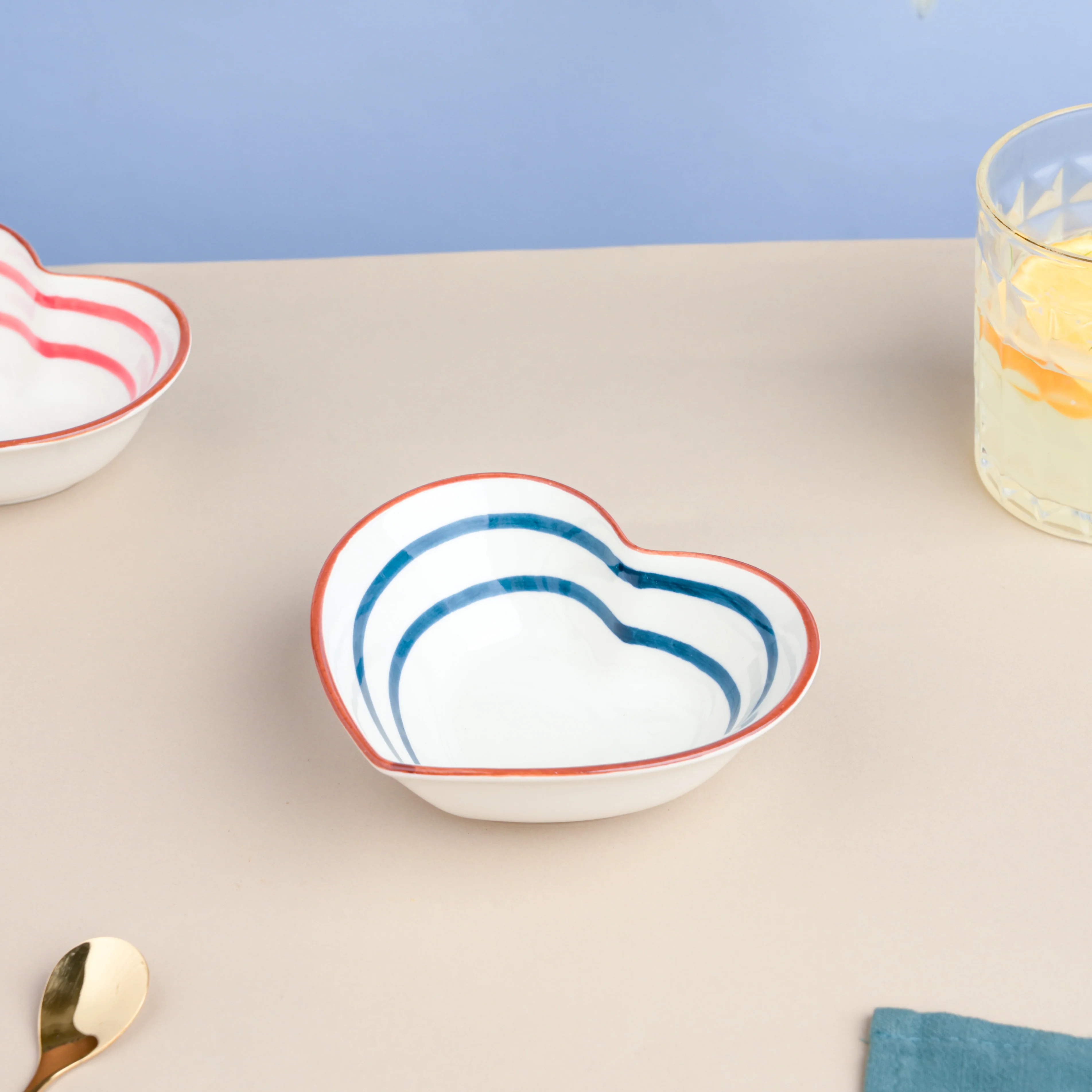 Blue Spiral 22 Piece Dinner Set For 6 - Image 17