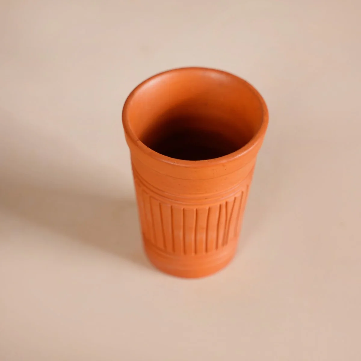 Bombay Cutting Chai Terracotta Kulhad Set Of 6 With White Metal Stand - Image 14