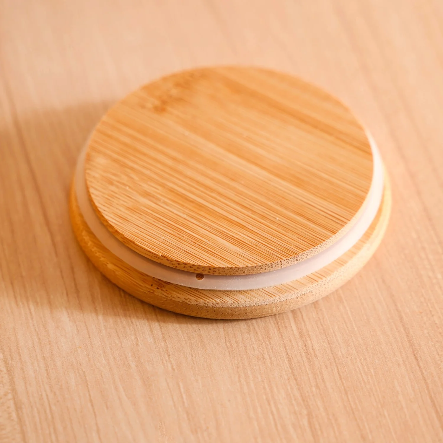 Borosilicate Airtight Glass Jar With Wooden Lid Set Of 4 Ribbed Design 610ml - Image 9