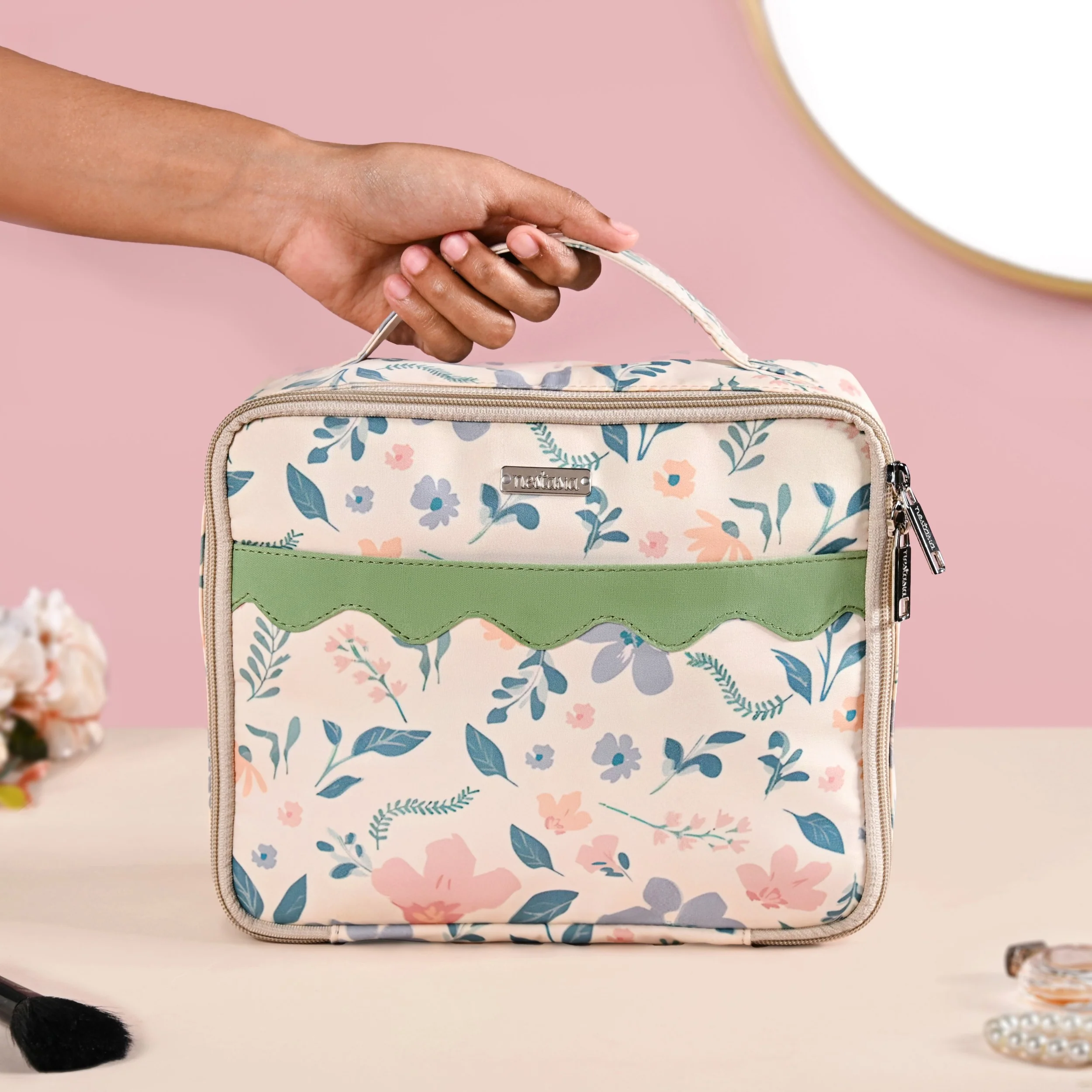 Botanic Travel Organiser And Makeup Bag - Image 2