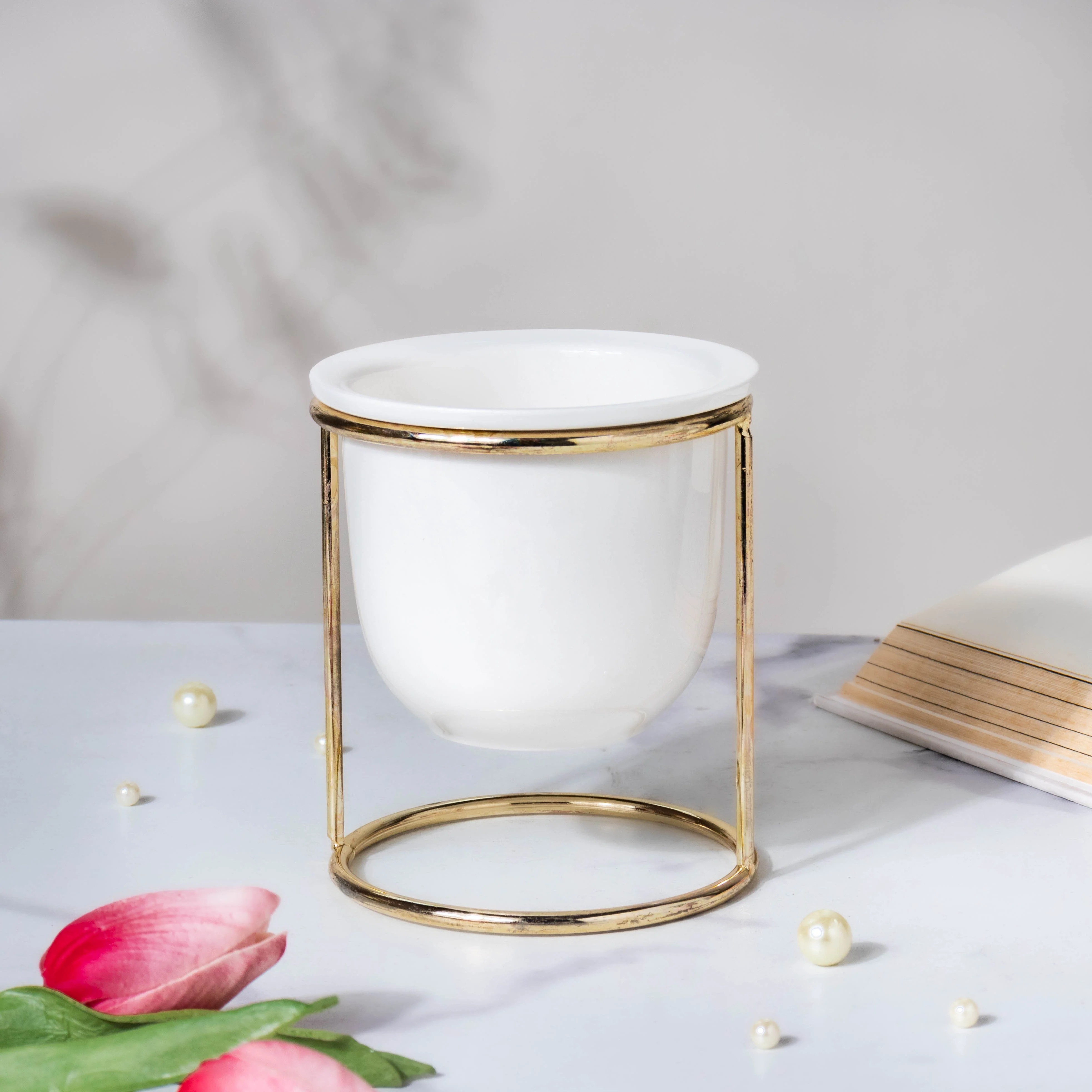 Botanica White Planter with Stand - Image 3
