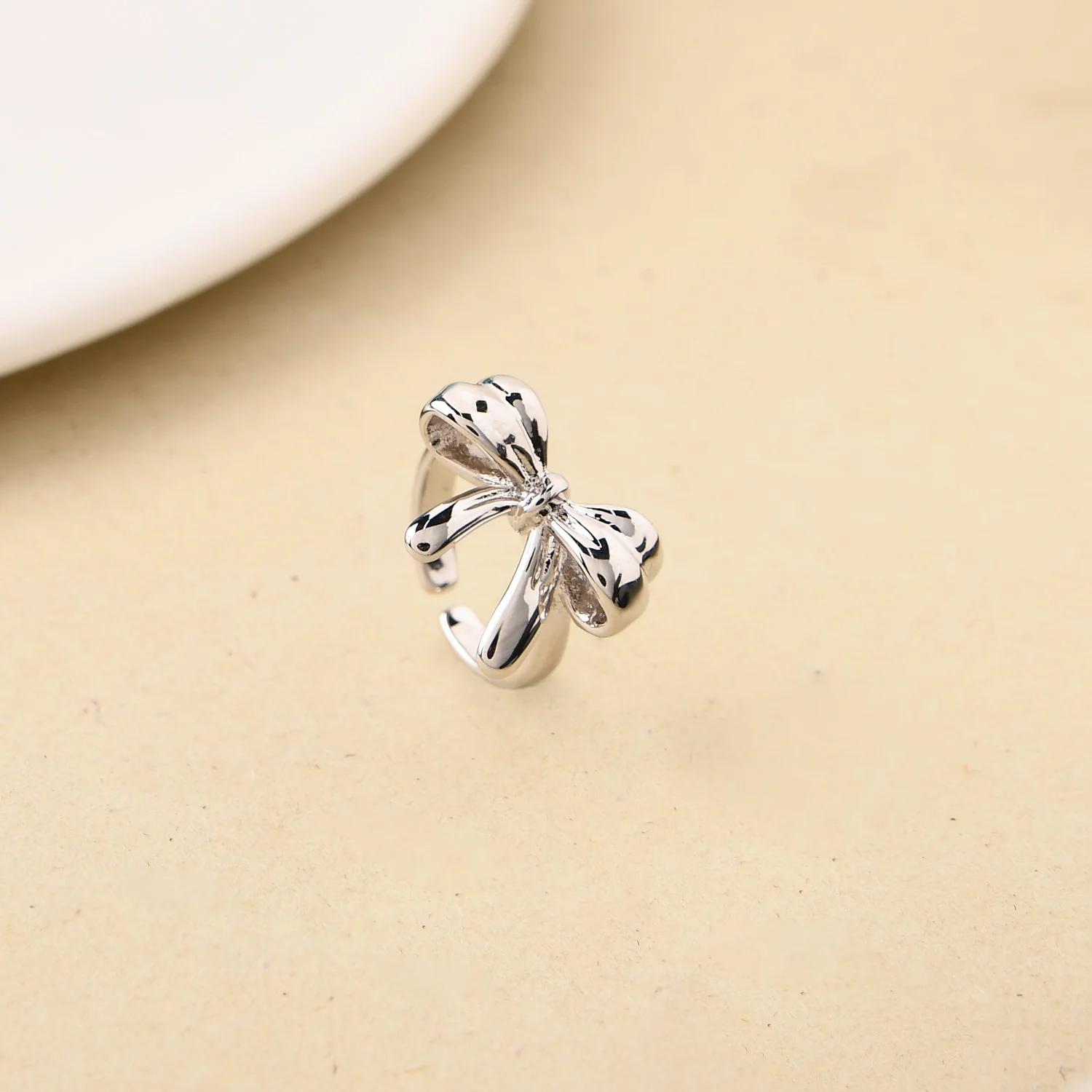 Bow Silver Statement Ring - Image 5