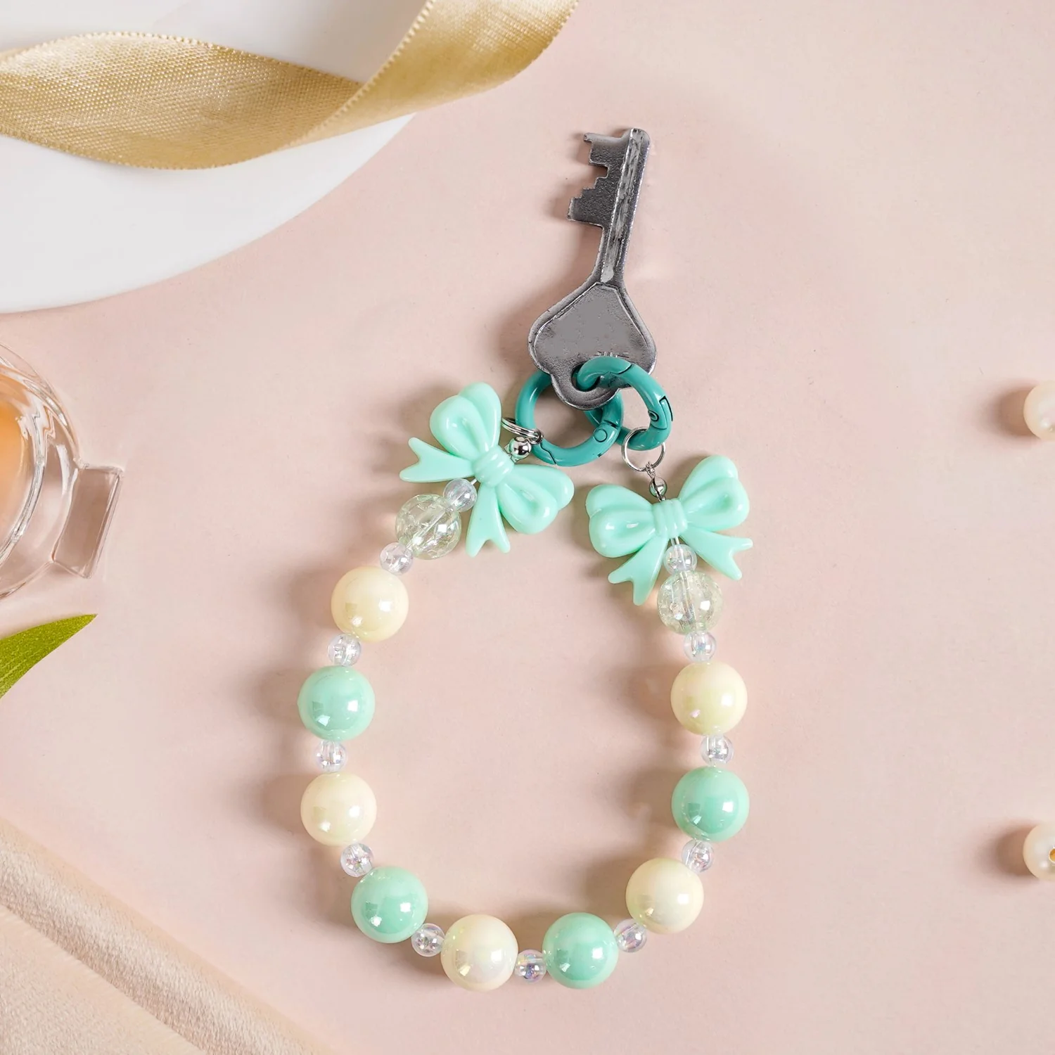 Bows And Beads Keychain Mint And White - Image 3