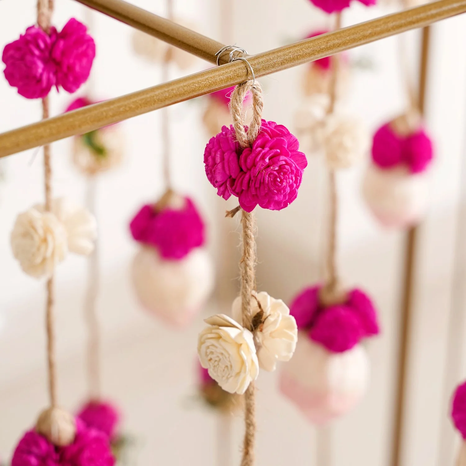 Box Frame Metal Backdrop With Floral Wall Hangings 38 Inch - Image 9