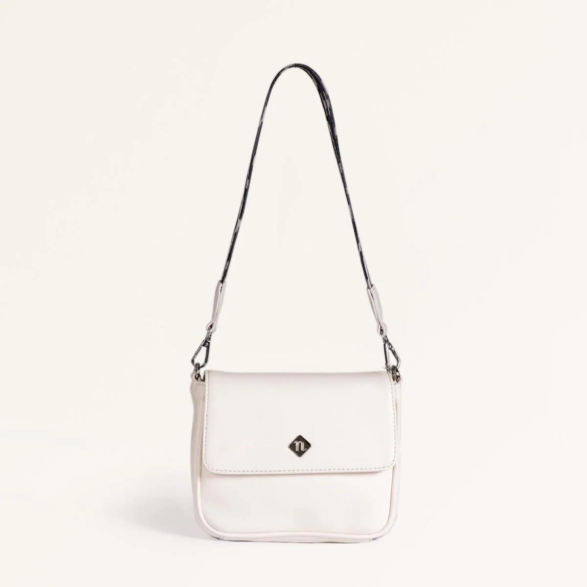 Brio Classic Confidence Shoulder Bag White - Image 3