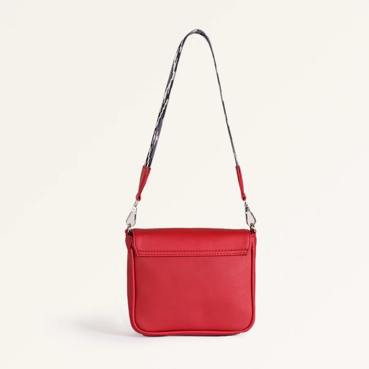 Brio Saucy Sport Shoulder Bag Red - Image 9