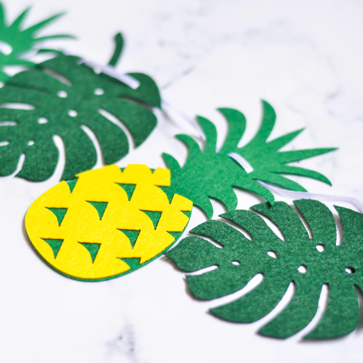 Bunting - Image 5