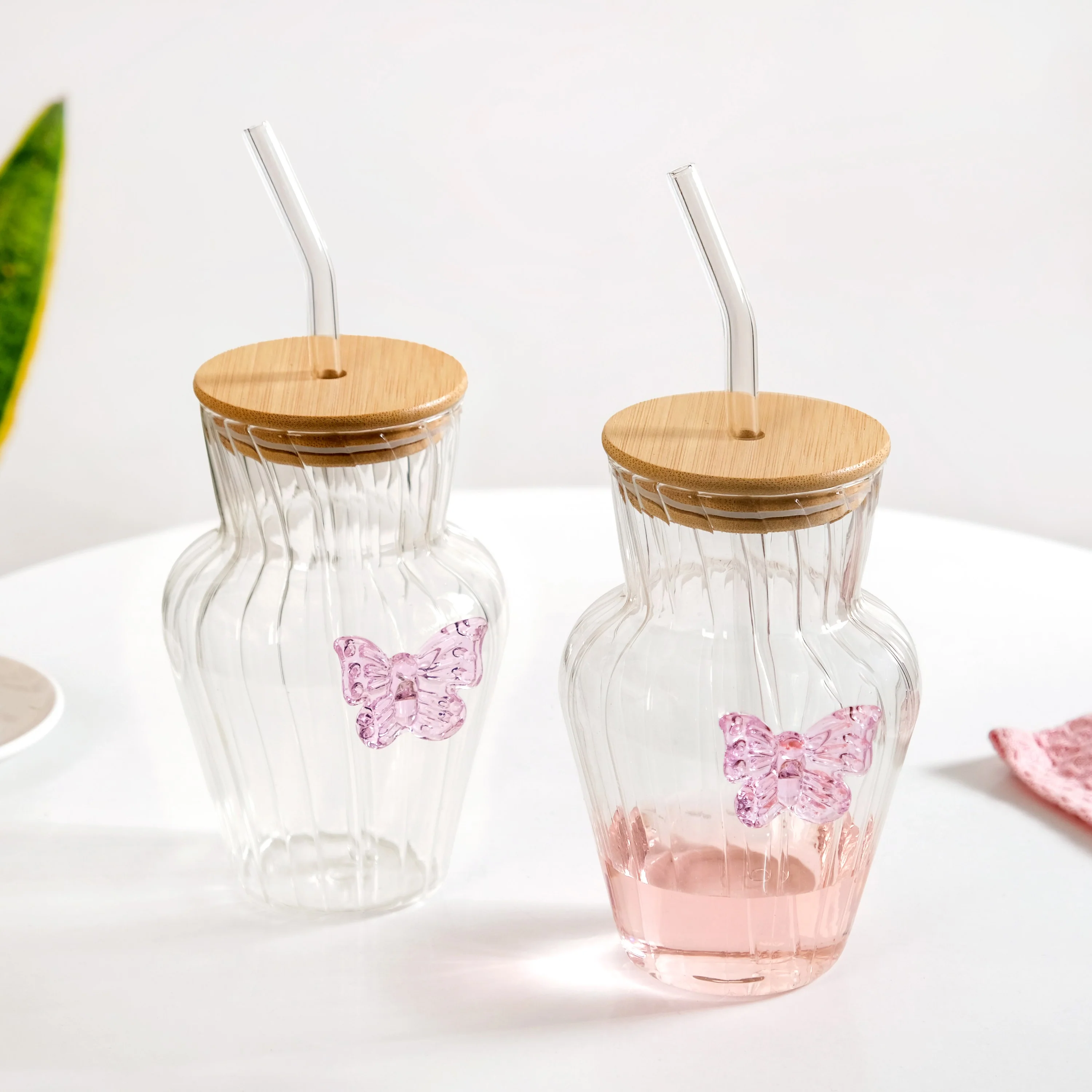 Butterfly Bloom Borosilicate Tumbler With Straw Set Of 2 500ml - Image 4