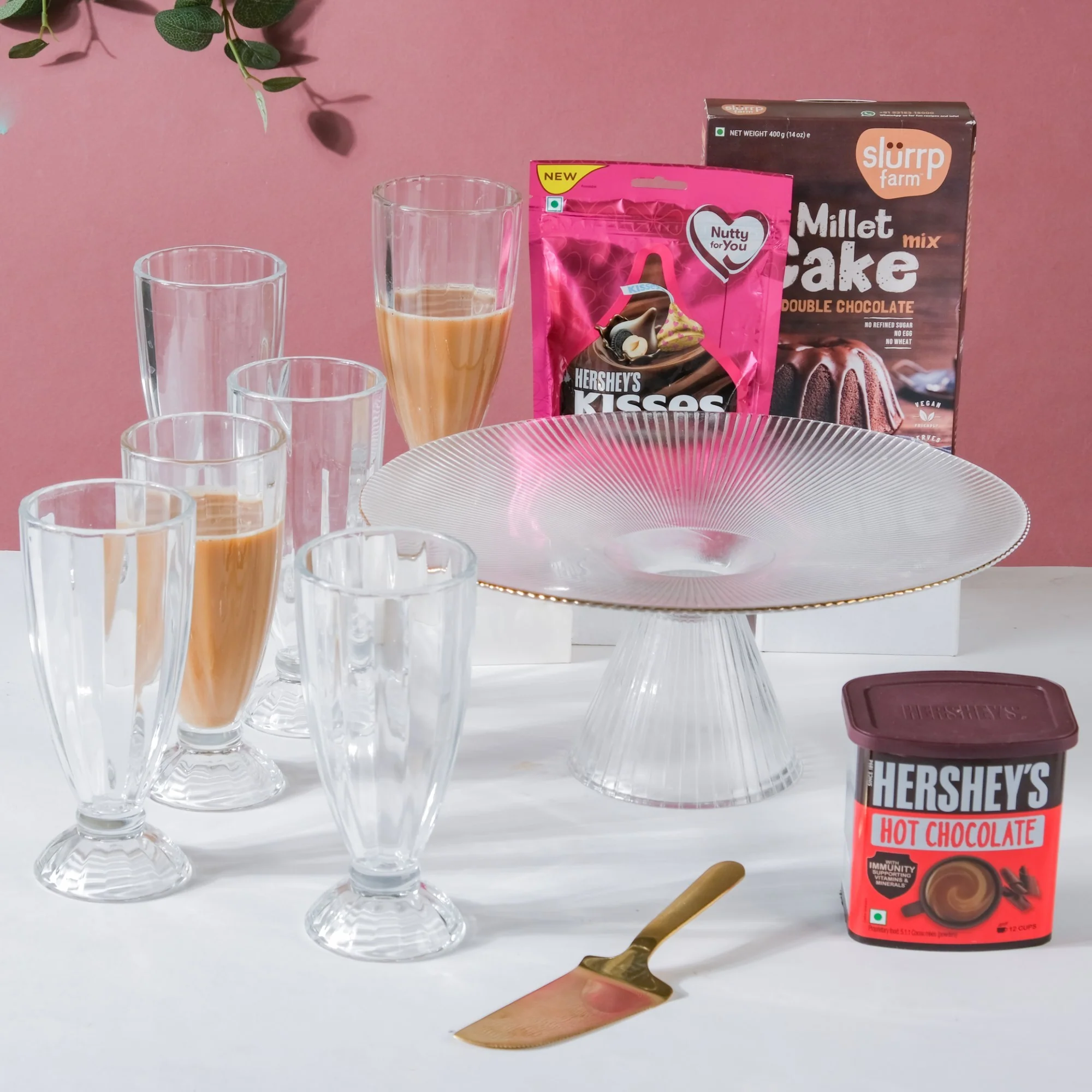 Cake And Shake Gift Hamper Set Of 6