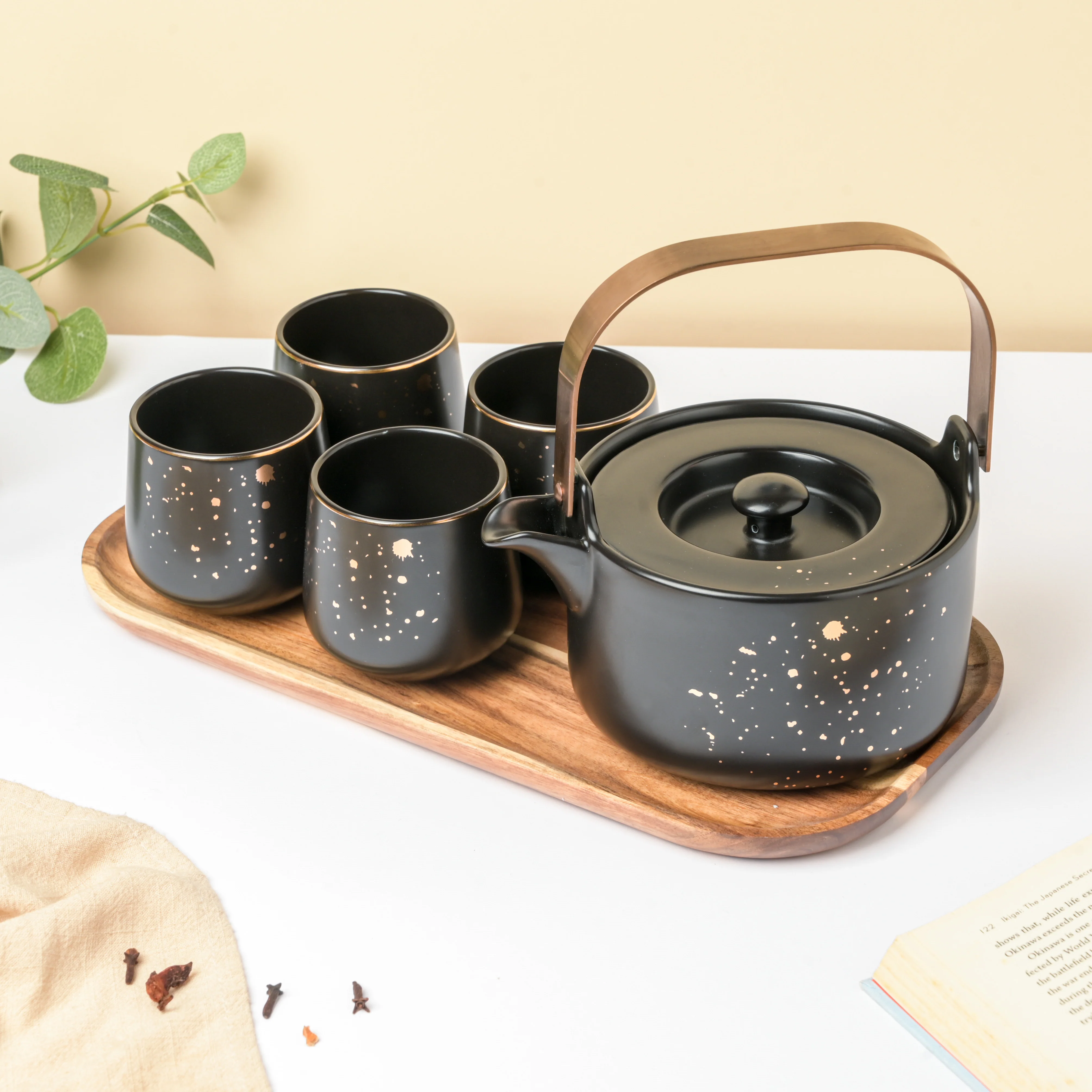 CARA Gold Detail Black Tea Set - Image 3