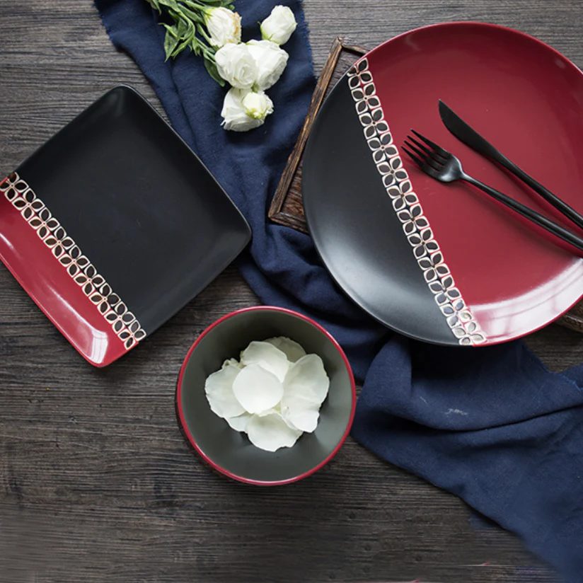 Carmine Red and Black Dinner Plate 11 Inch - Image 11