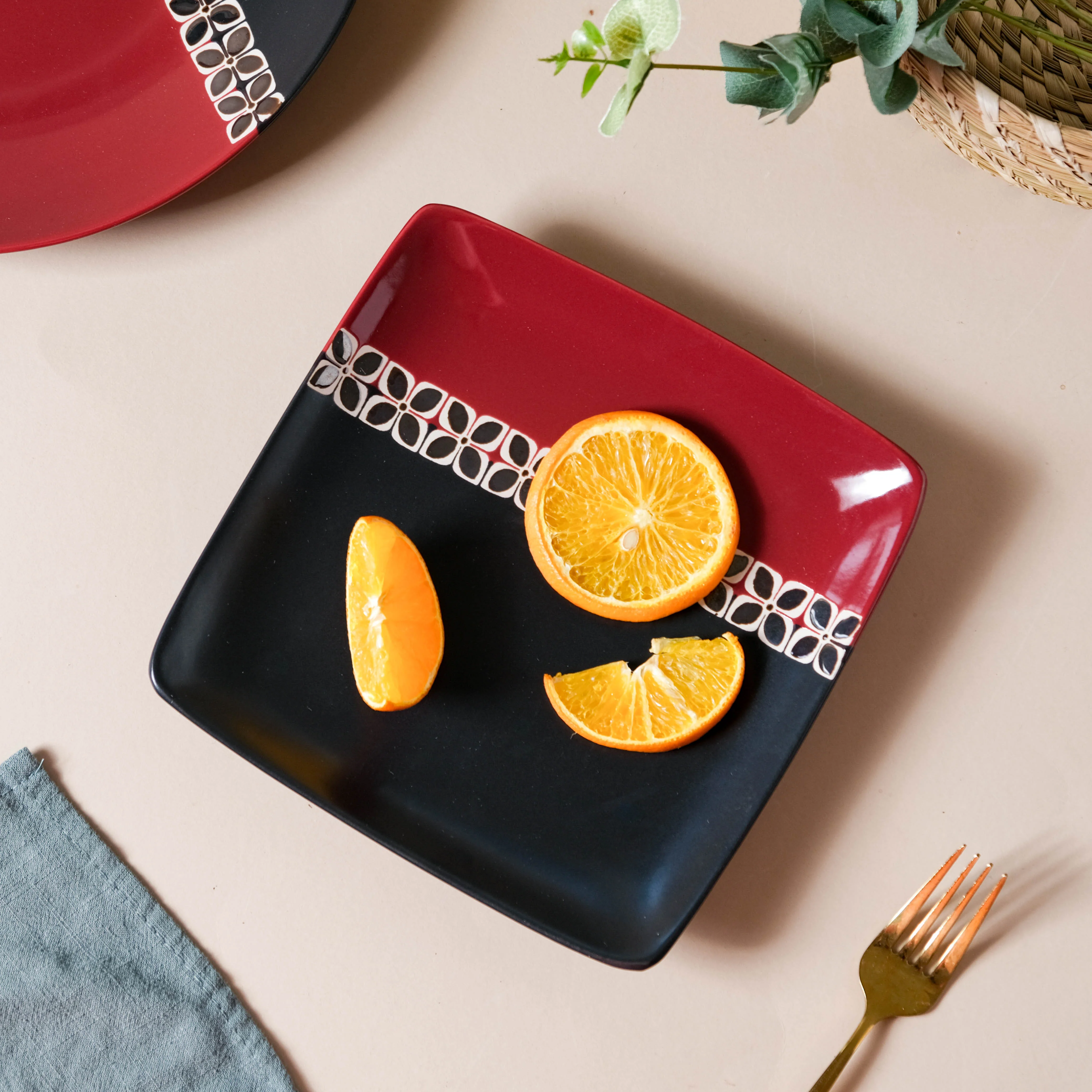 Carmine Red and Black Square Plate 8 Inch - Image 2