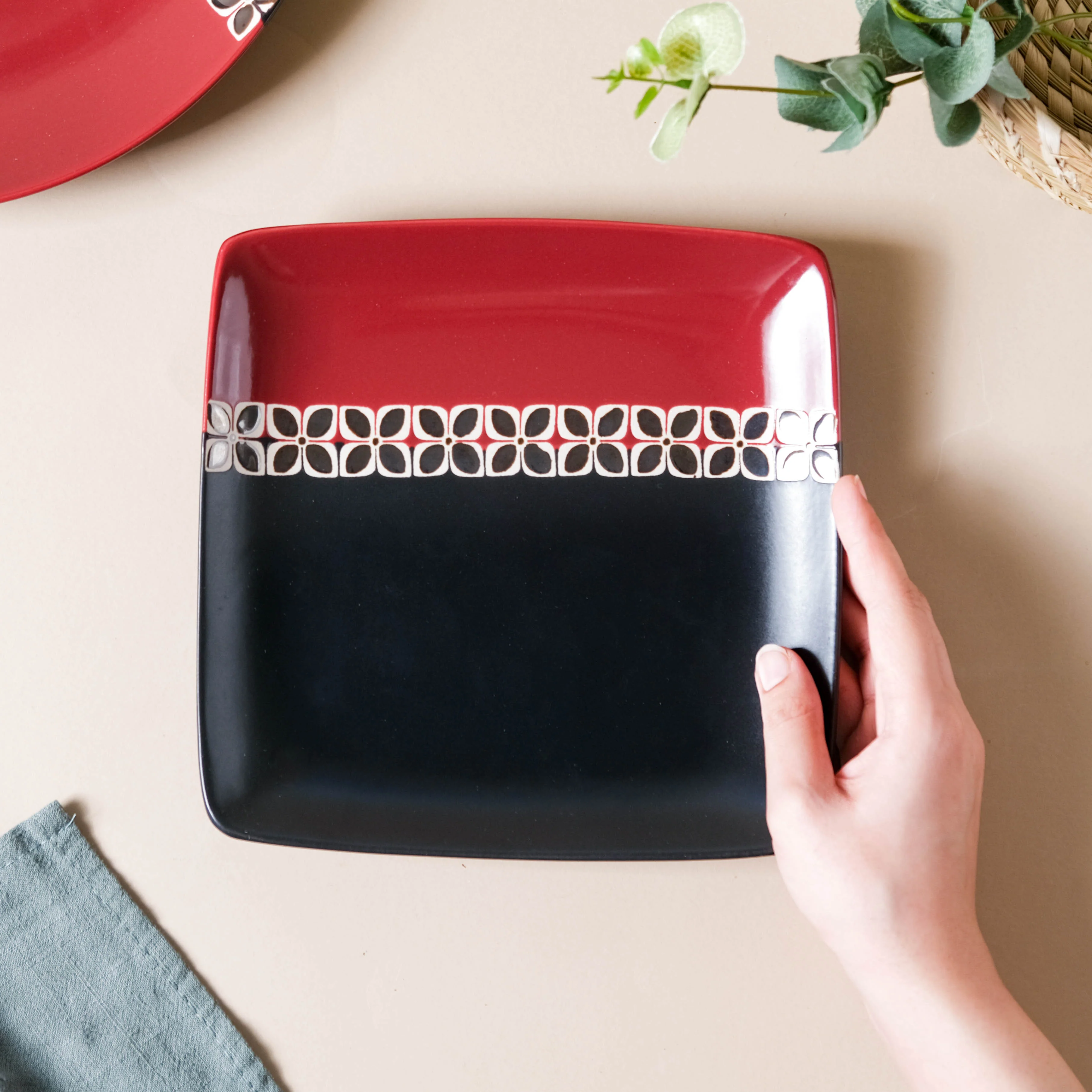 Carmine Red and Black Square Plate 8 Inch - Image 3