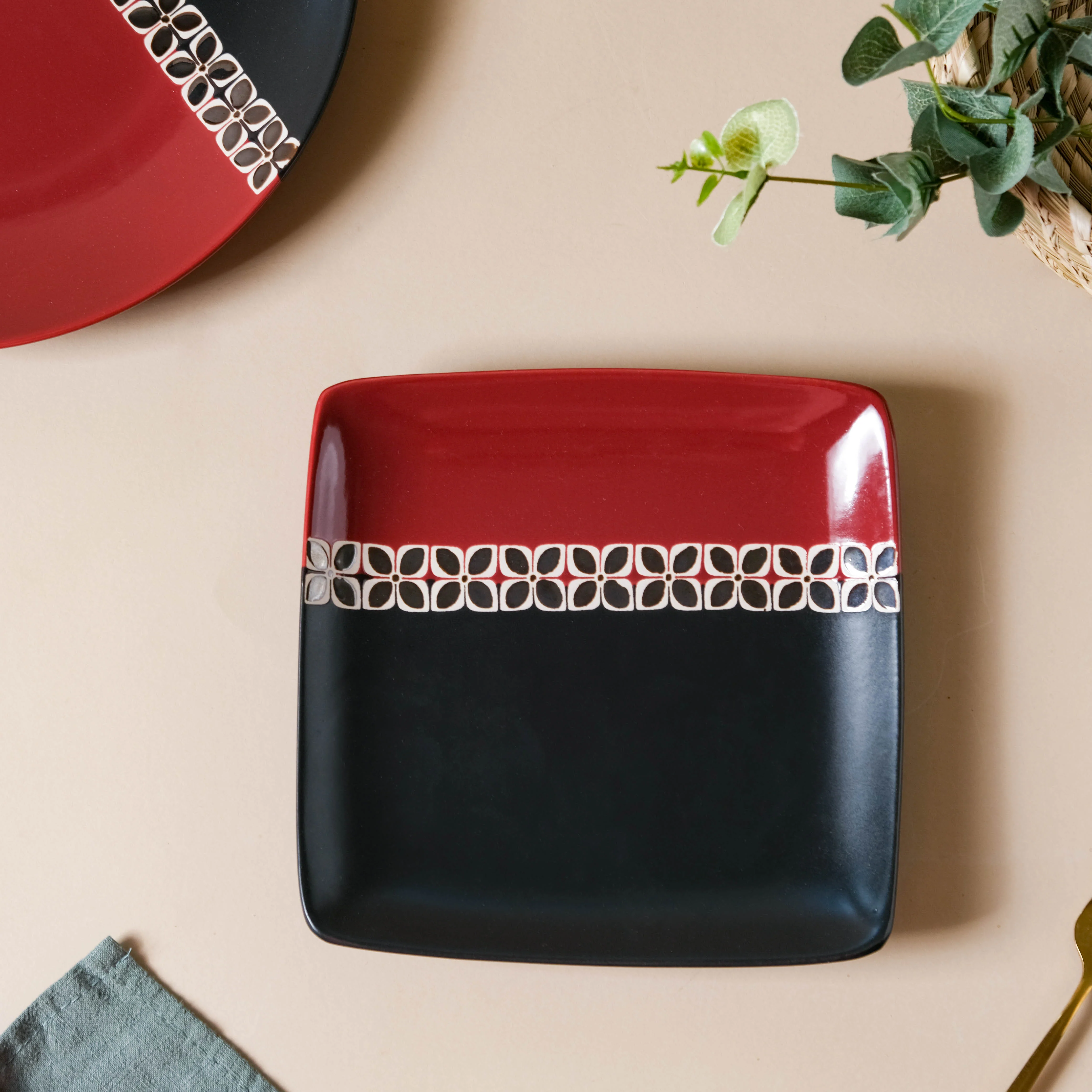 Carmine Red and Black Square Plate 8 Inch - Image 7