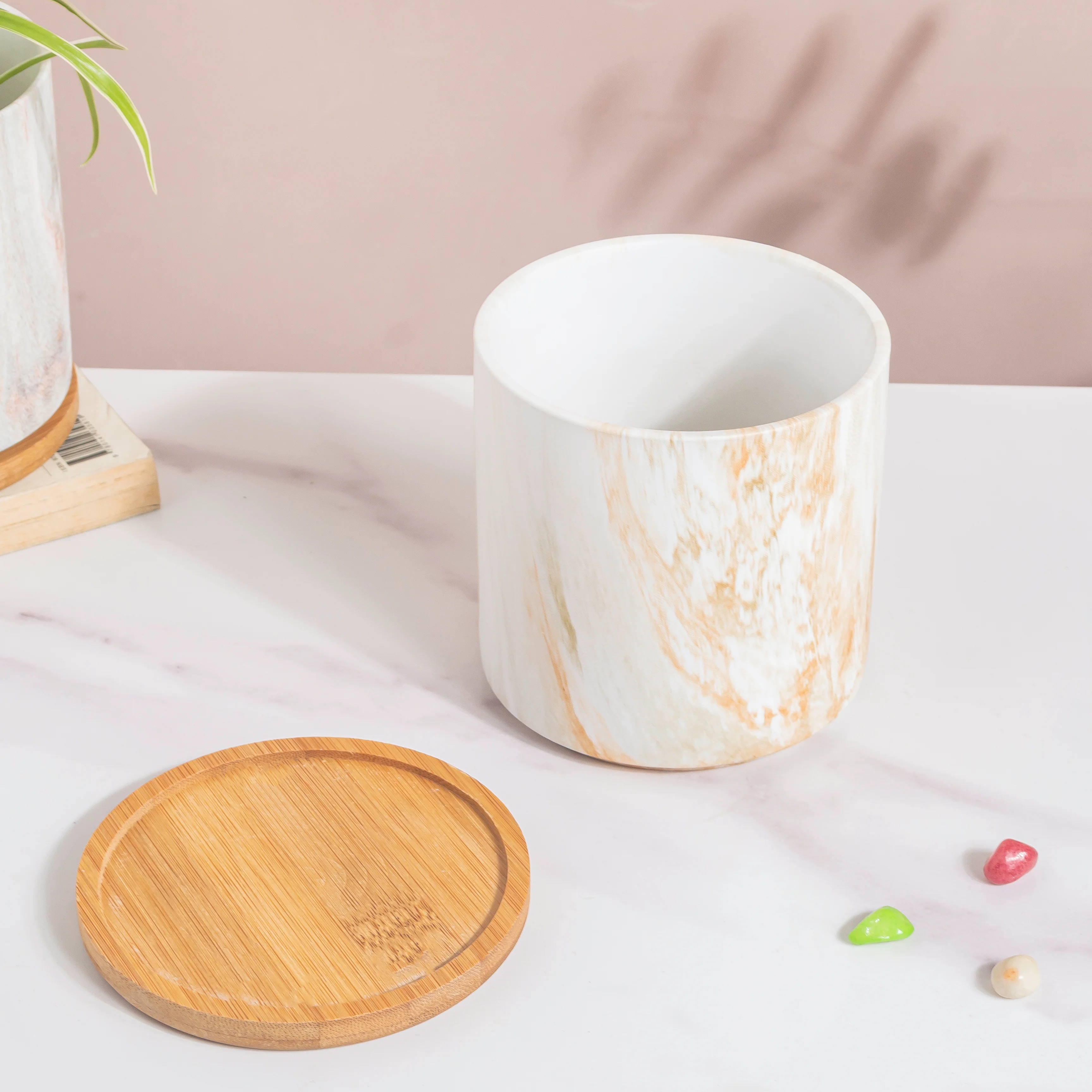 Carrara Brown Splash White Planter With Wooden Coaster - Image 7