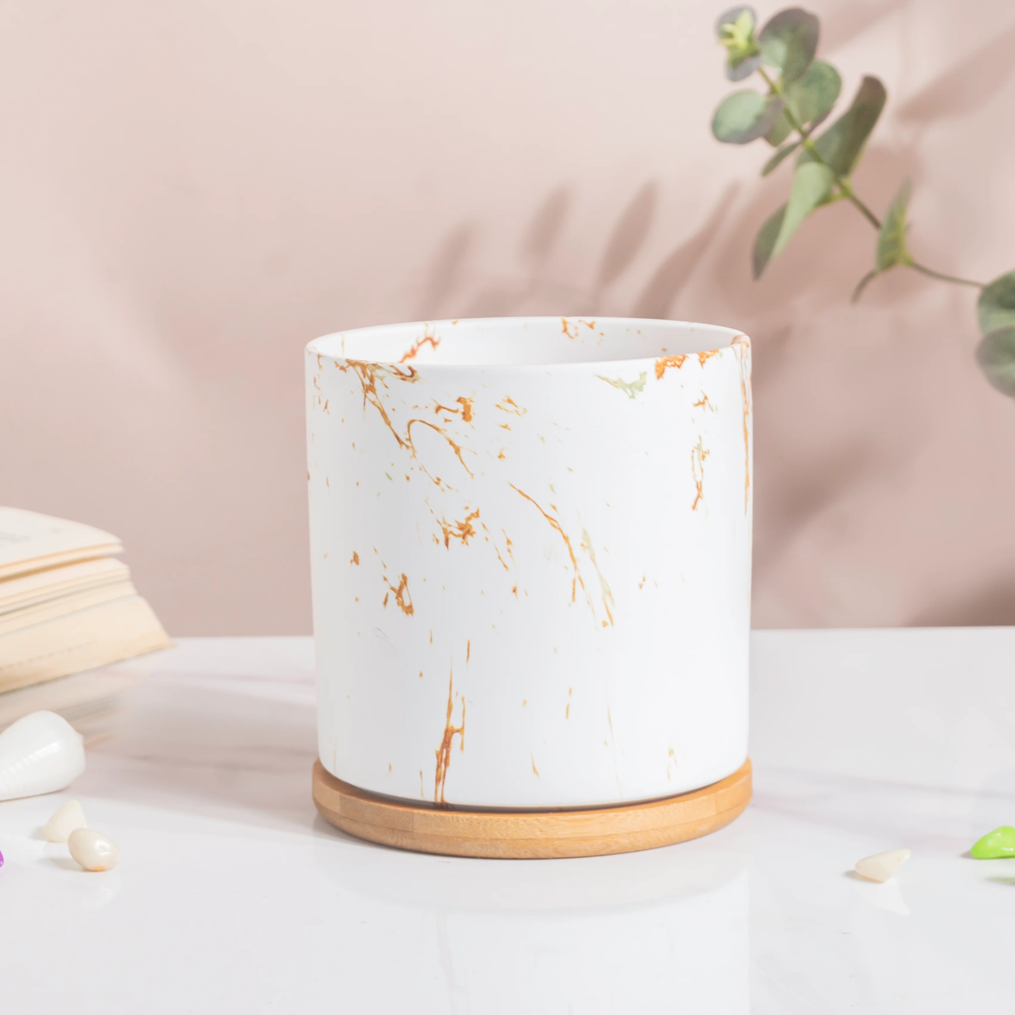 Carrara Brown Streak White Ceramic Planter With Wooden Coaster - Image 2