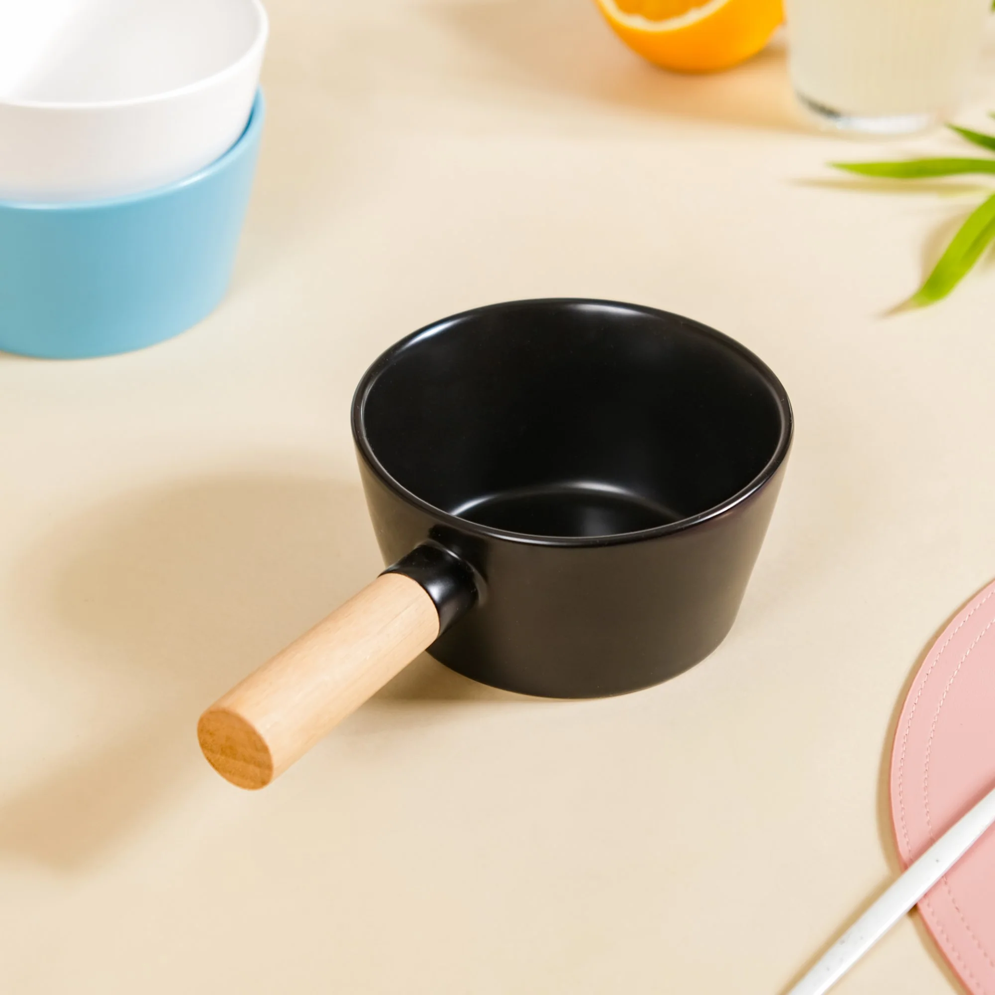 Ceramic Bowl With Handle Black 450 ml - Image 2