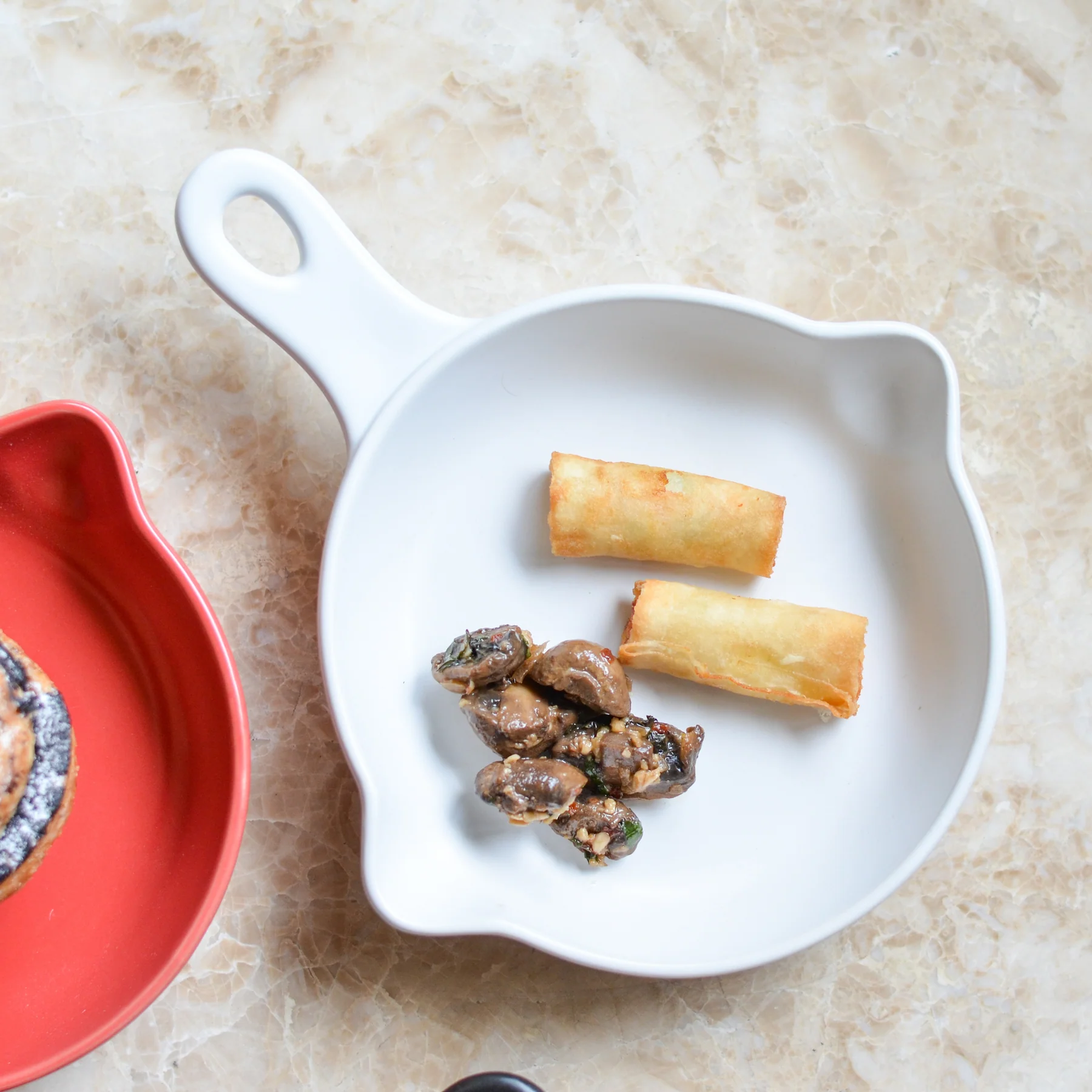 White Ceramic Dish With Handle - Image 2
