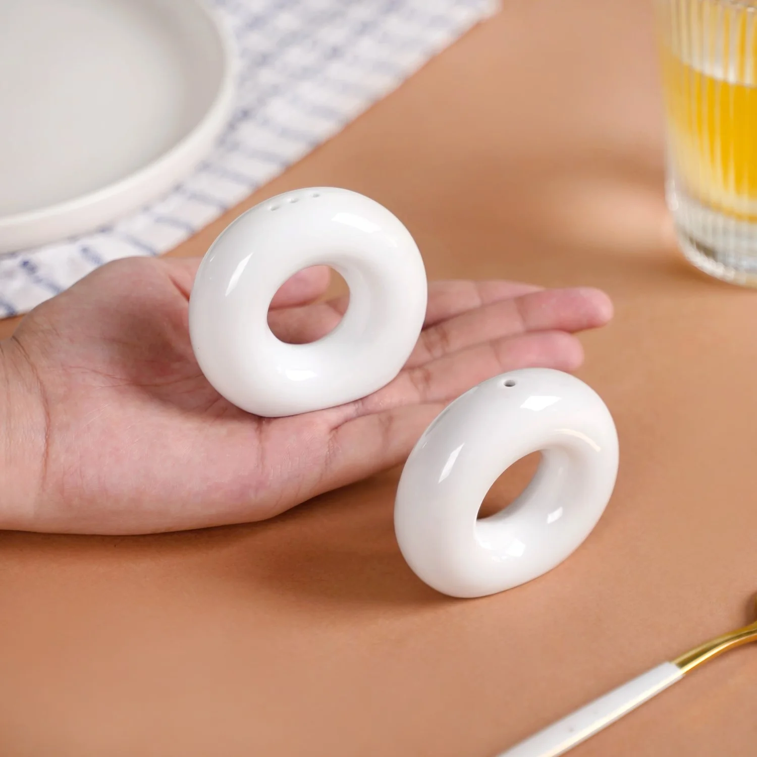 Ceramic Donut Salt And Pepper Shakers White - Image 2