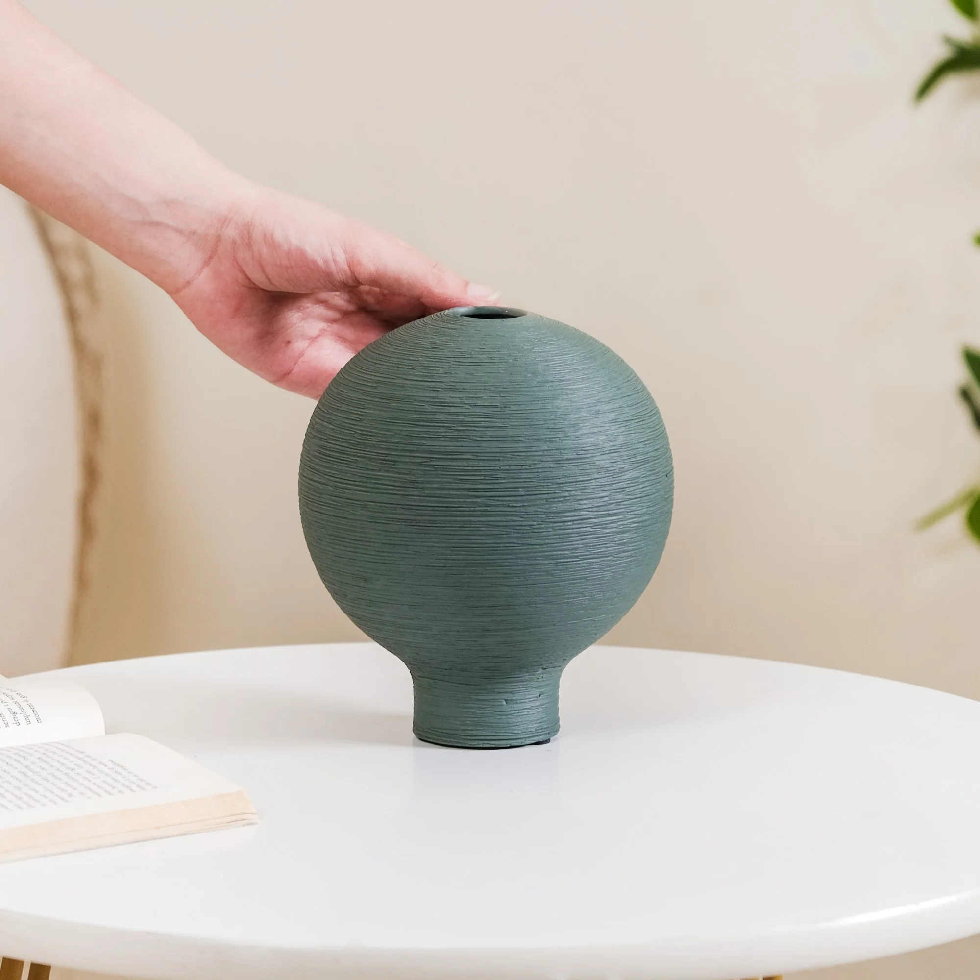 Ceramic Elegance Handcrafted Vase - Image 2