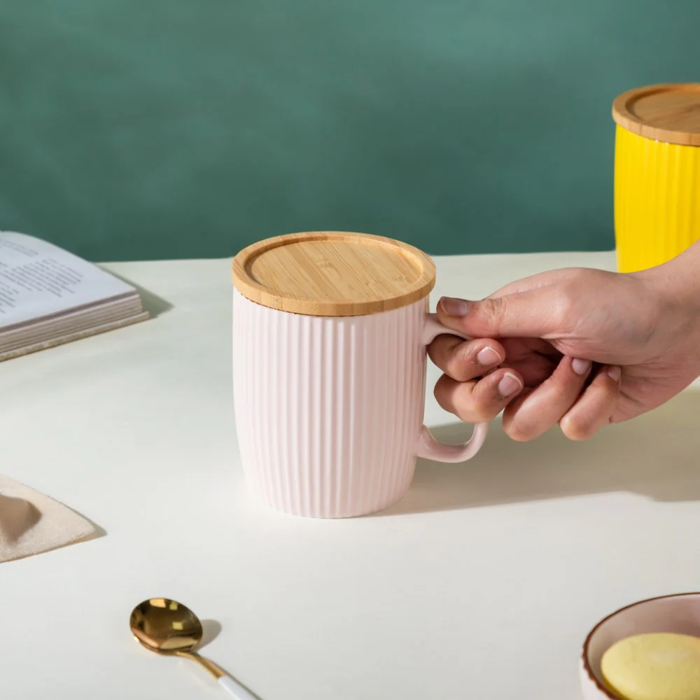 Ceramic Mug with Wooden Lid Pink - Image 4