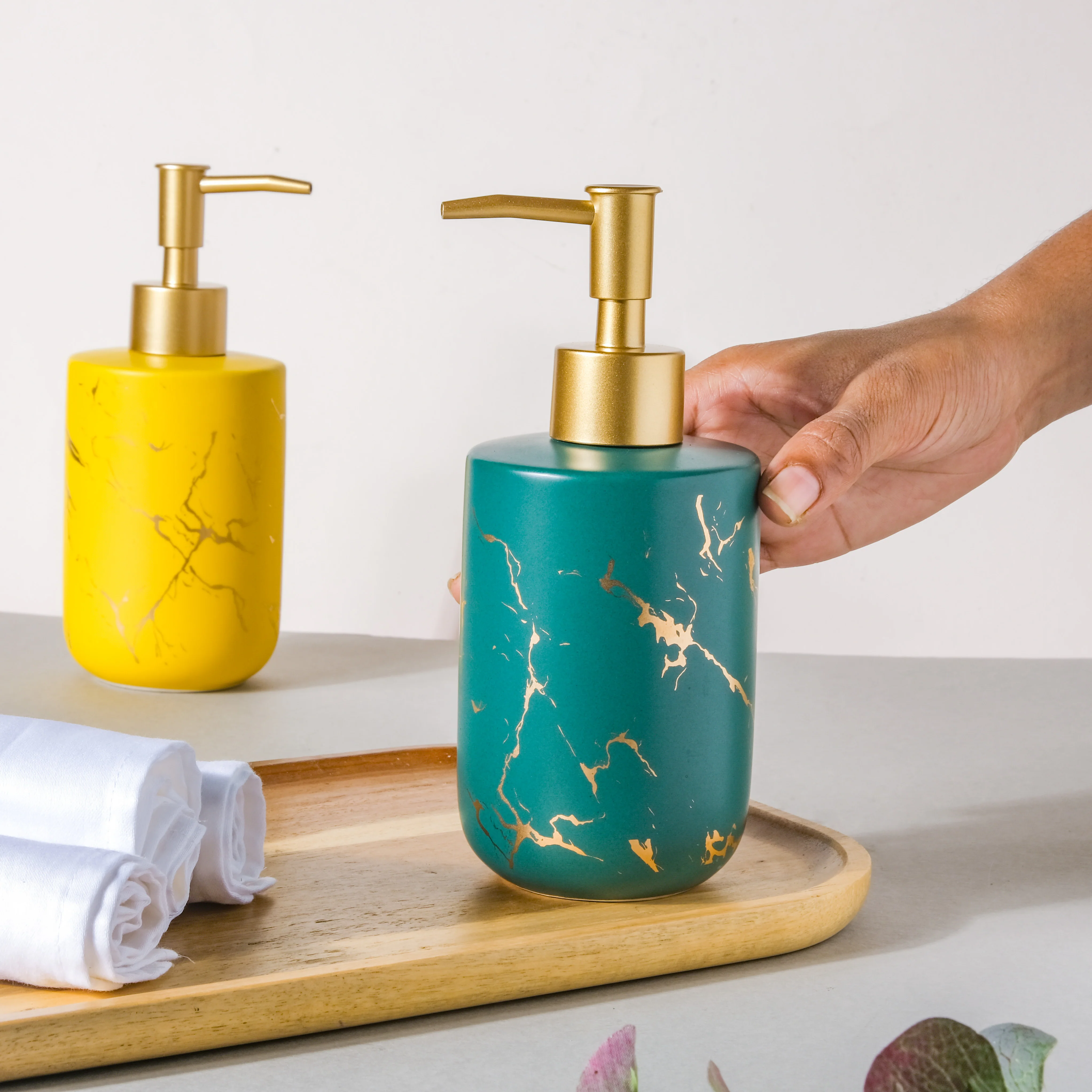 Ceramic Pump Dispenser Bottle - Image 7