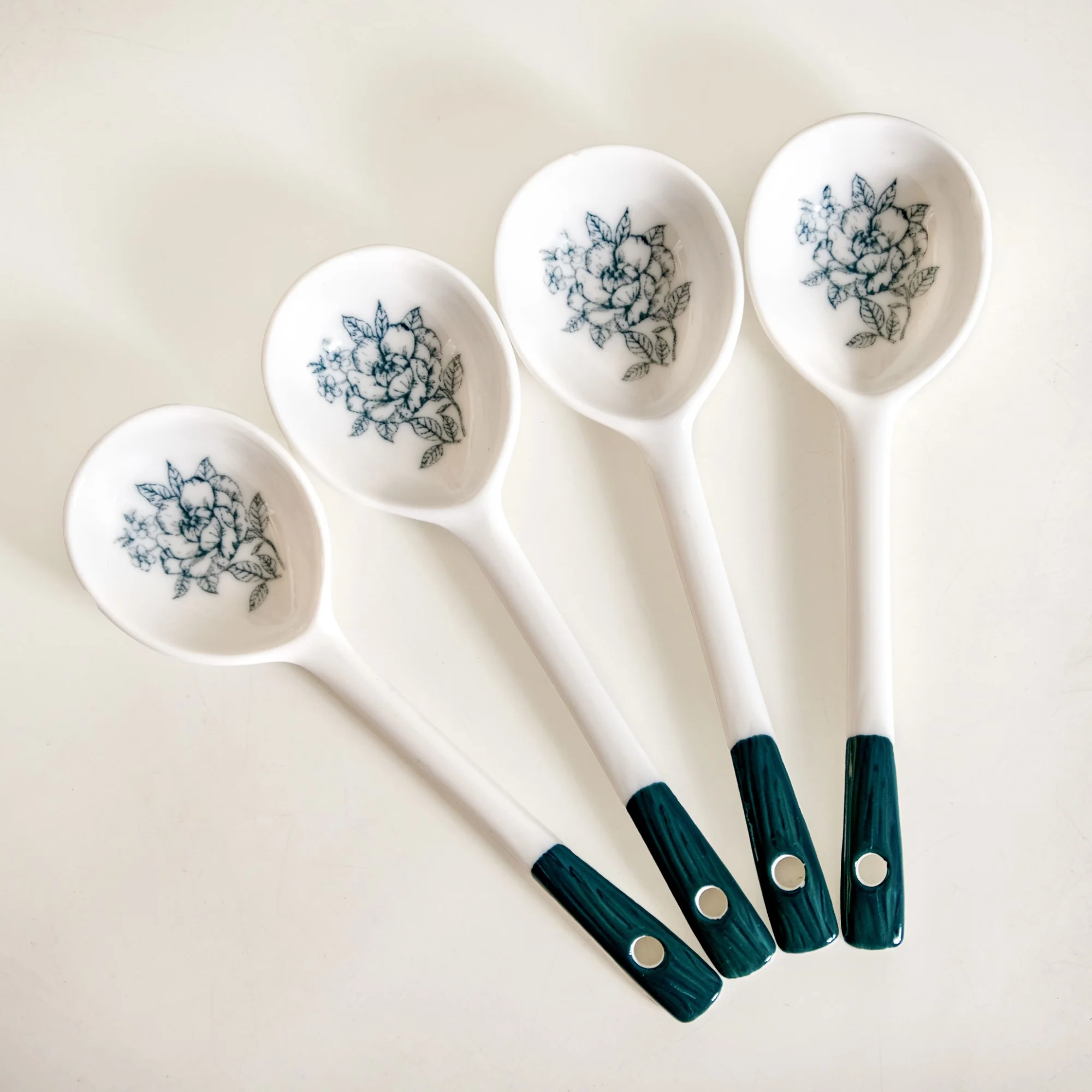 Ceramic Rose Bowl With Spoon Set Of 4 Green White 400ml - Image 6