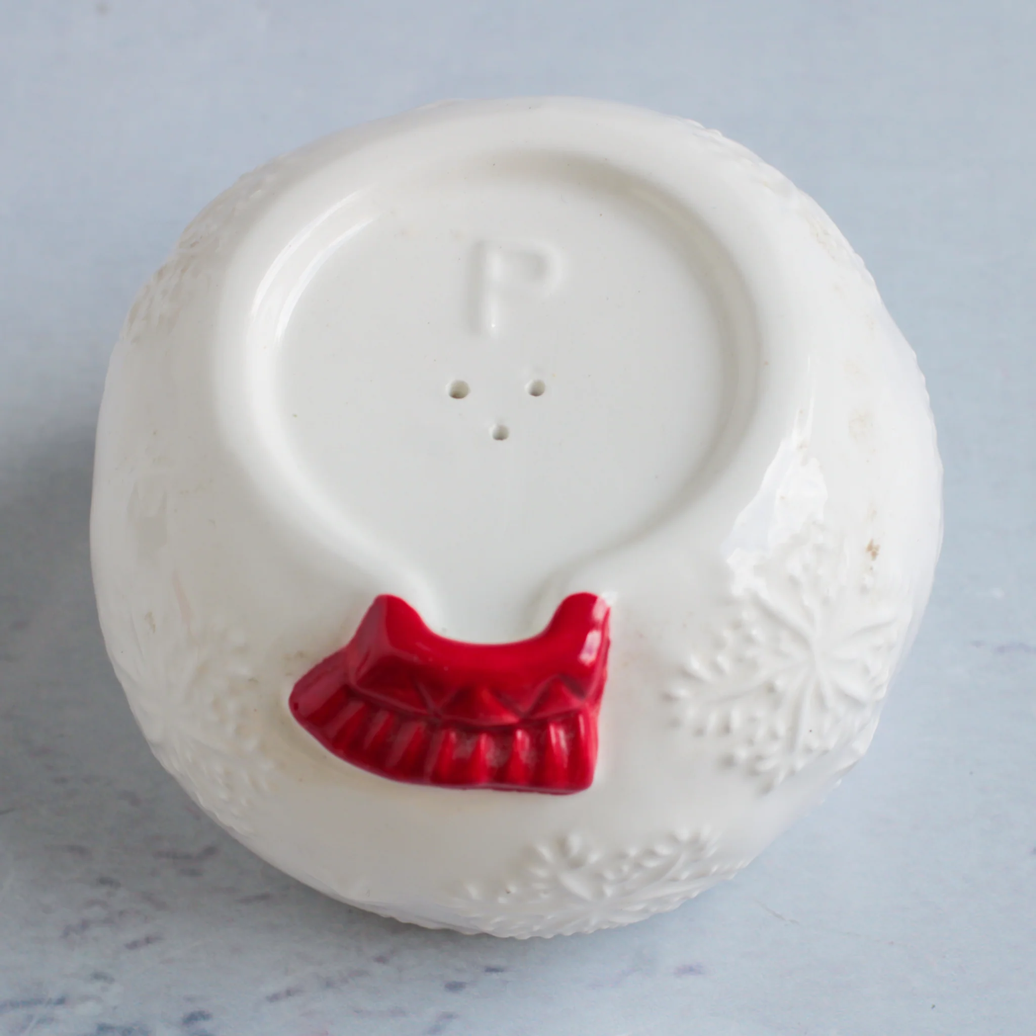 Ceramic Salt And Pepper Shaker - Image 11