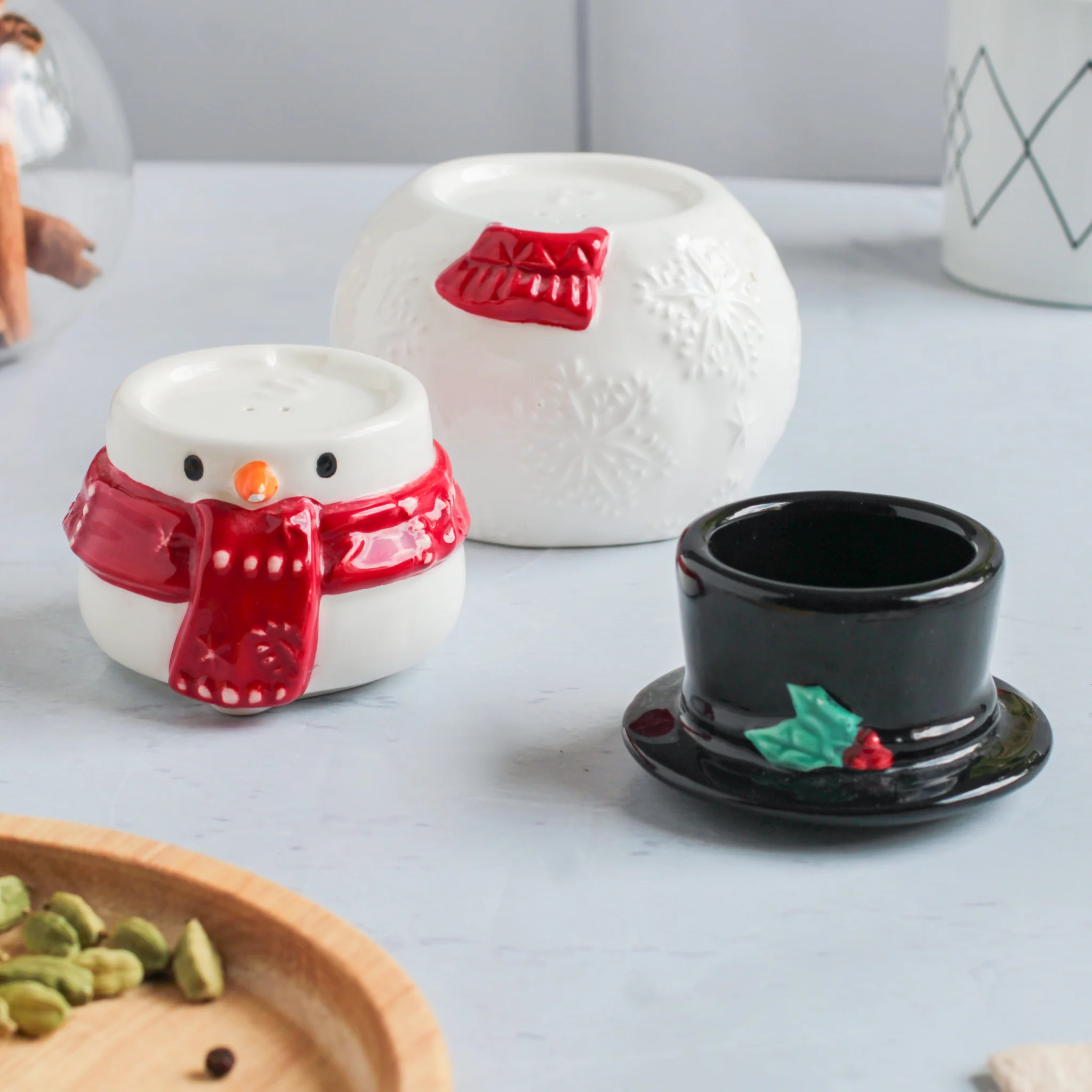 Ceramic Salt And Pepper Shaker - Image 4