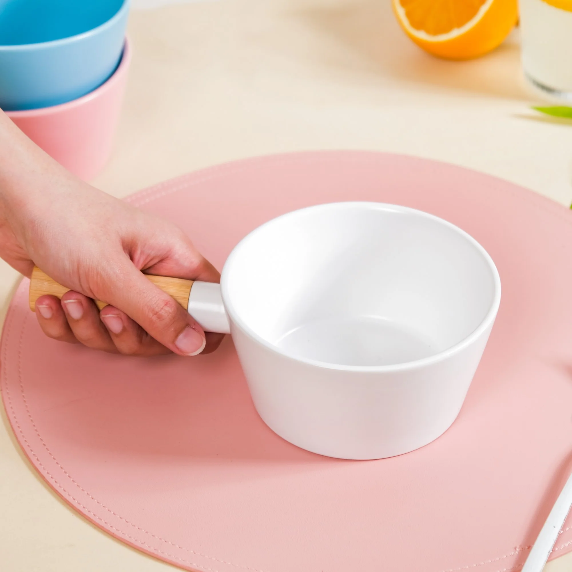 Ceramic Snack Bowl With Handle White 450 ml - Image 4