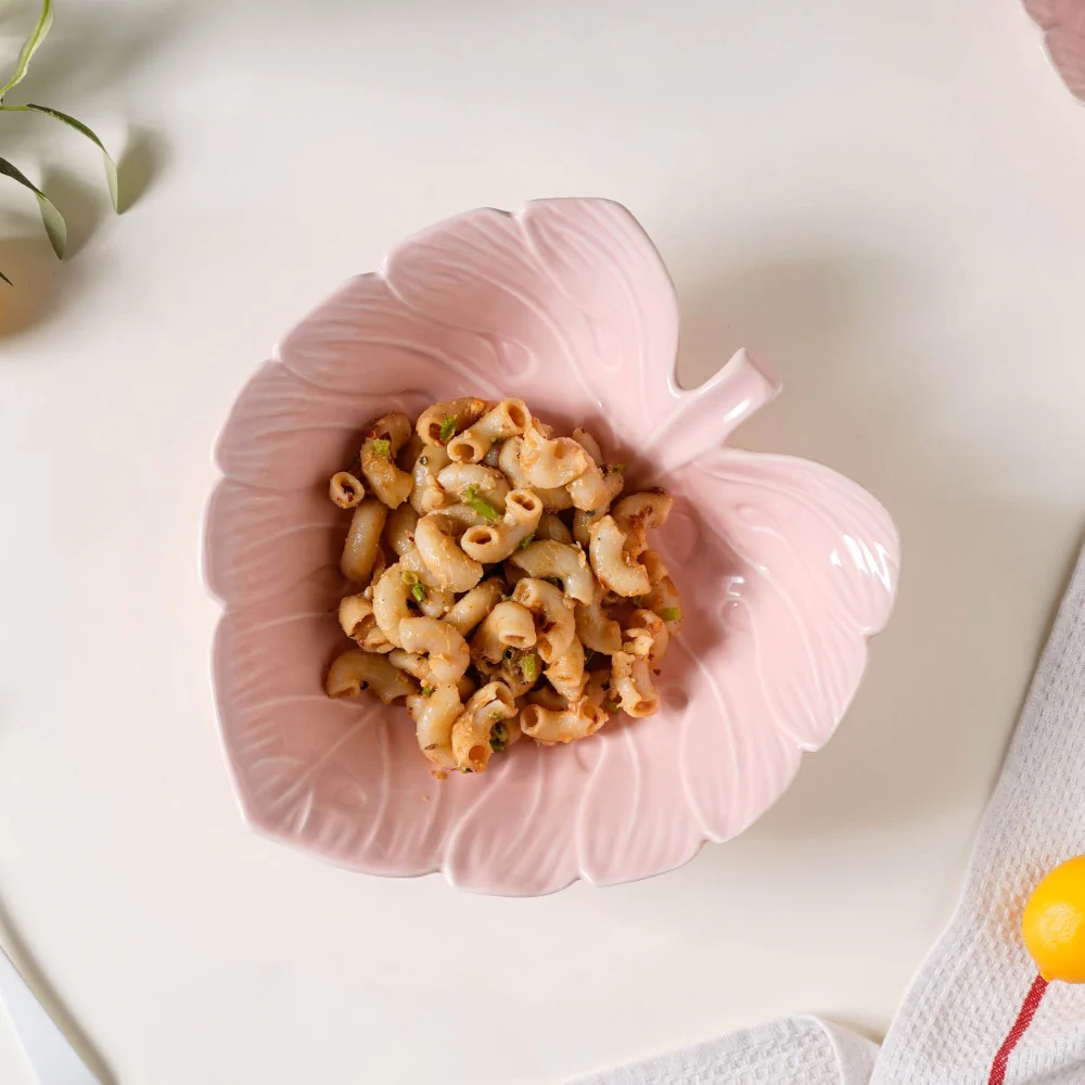 Ceramic Taro Leaf Serving Bowl Pink 700 ml - Image 8