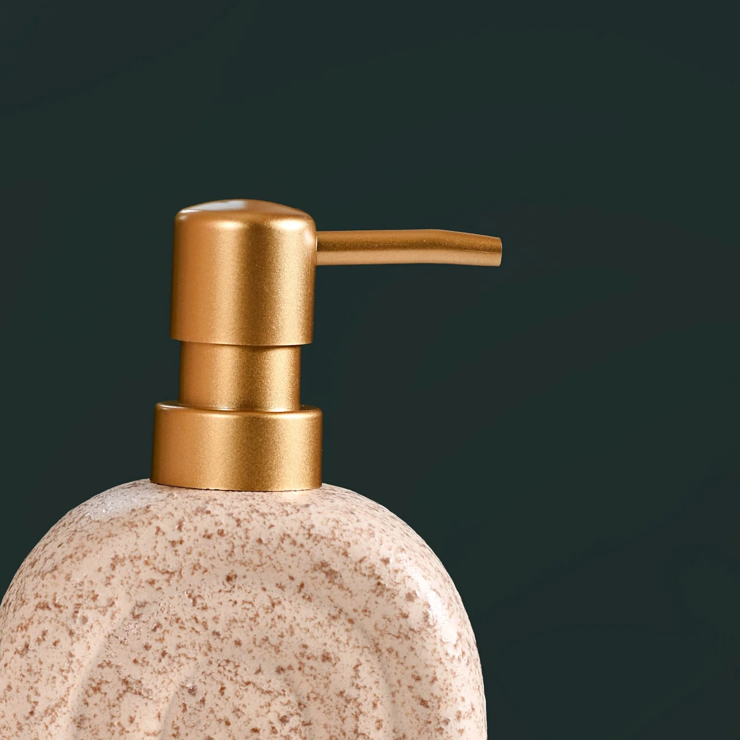 Ceramic Texture Arched Bathroom Accessories Set of 2 - Image 10