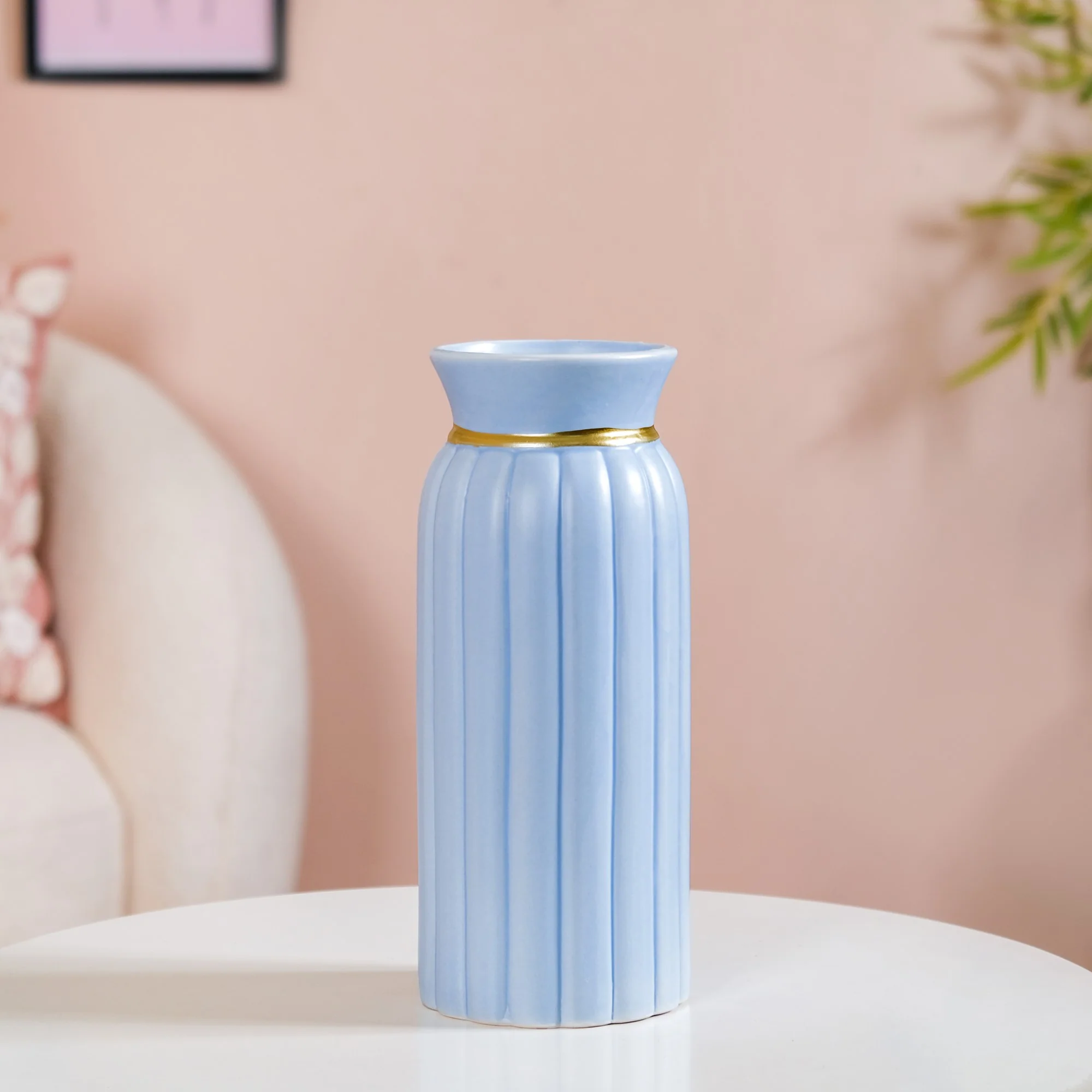 Ceramic Vase Vintage Style Pastel Blue - Image 3