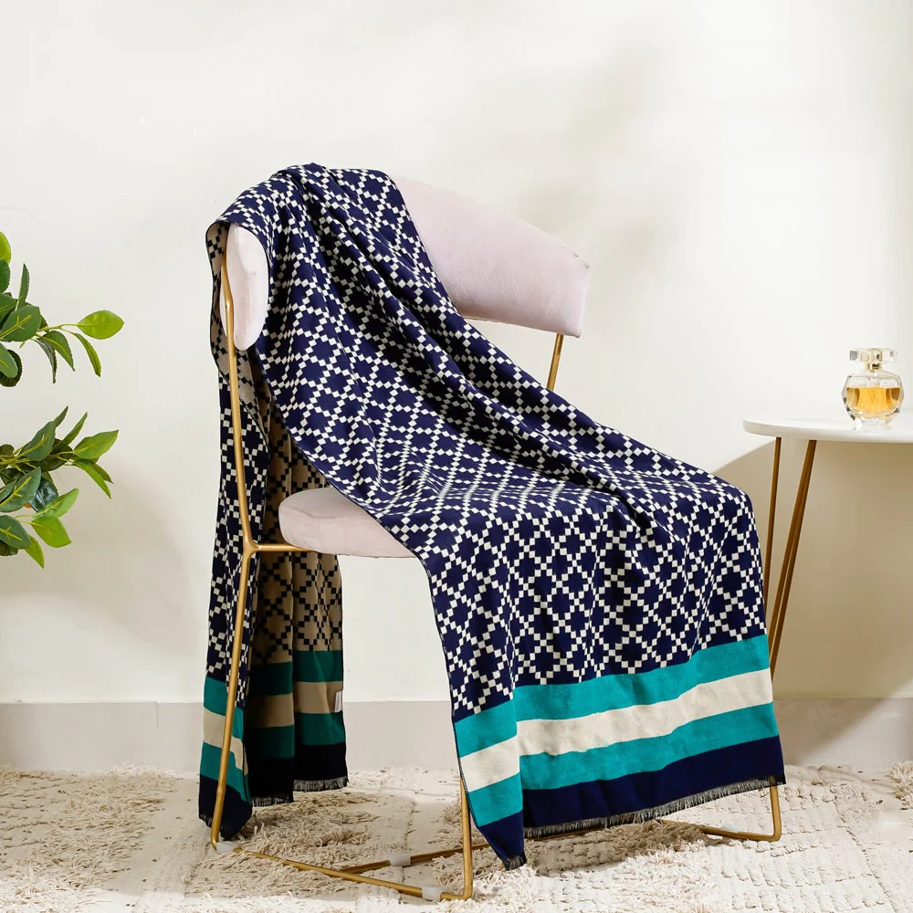 Chequered Super Soft Scarf For Women - Image 4