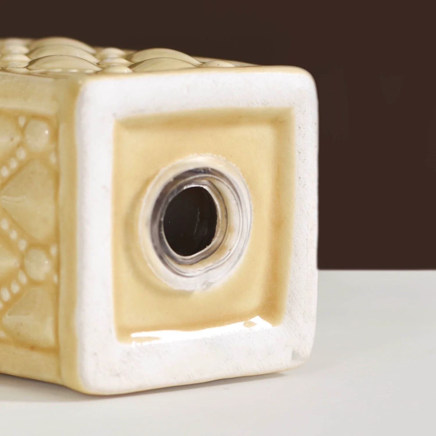 Chic Ceramic Salt And Pepper Shaker Set Yellow - Image 5