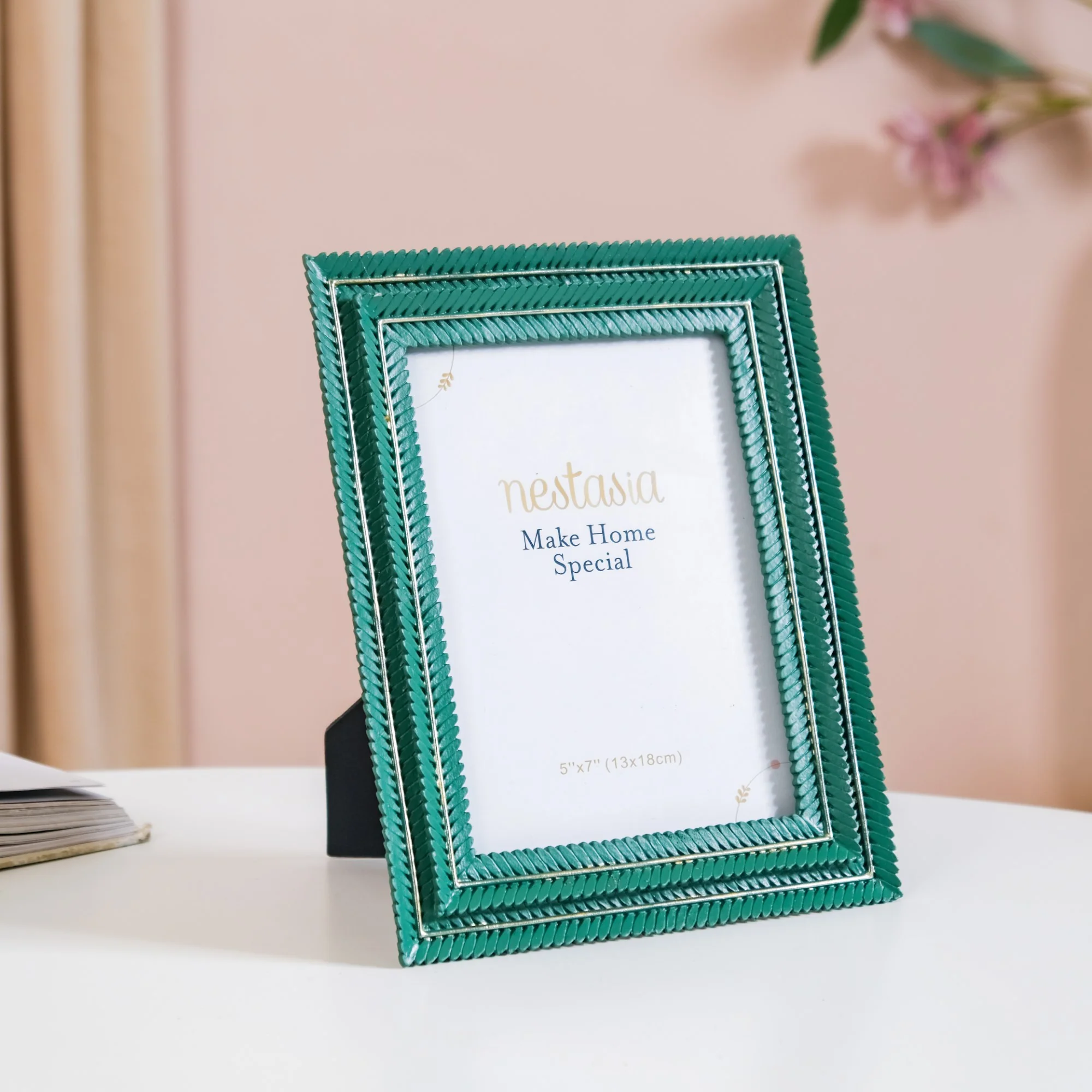 Chic Tropical Photo Frame 9"x7"