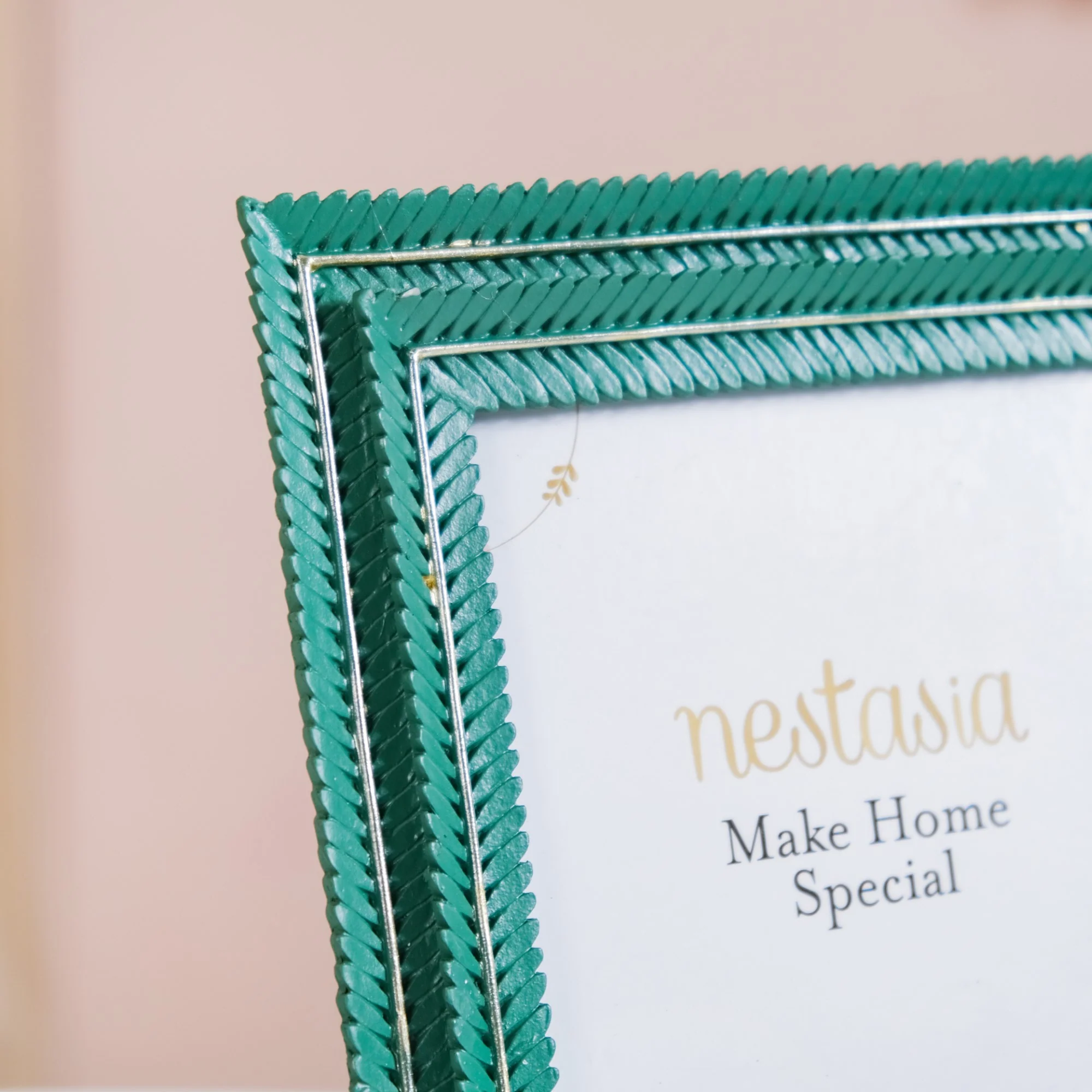 Chic Tropical Photo Frame 9"x7" - Image 6