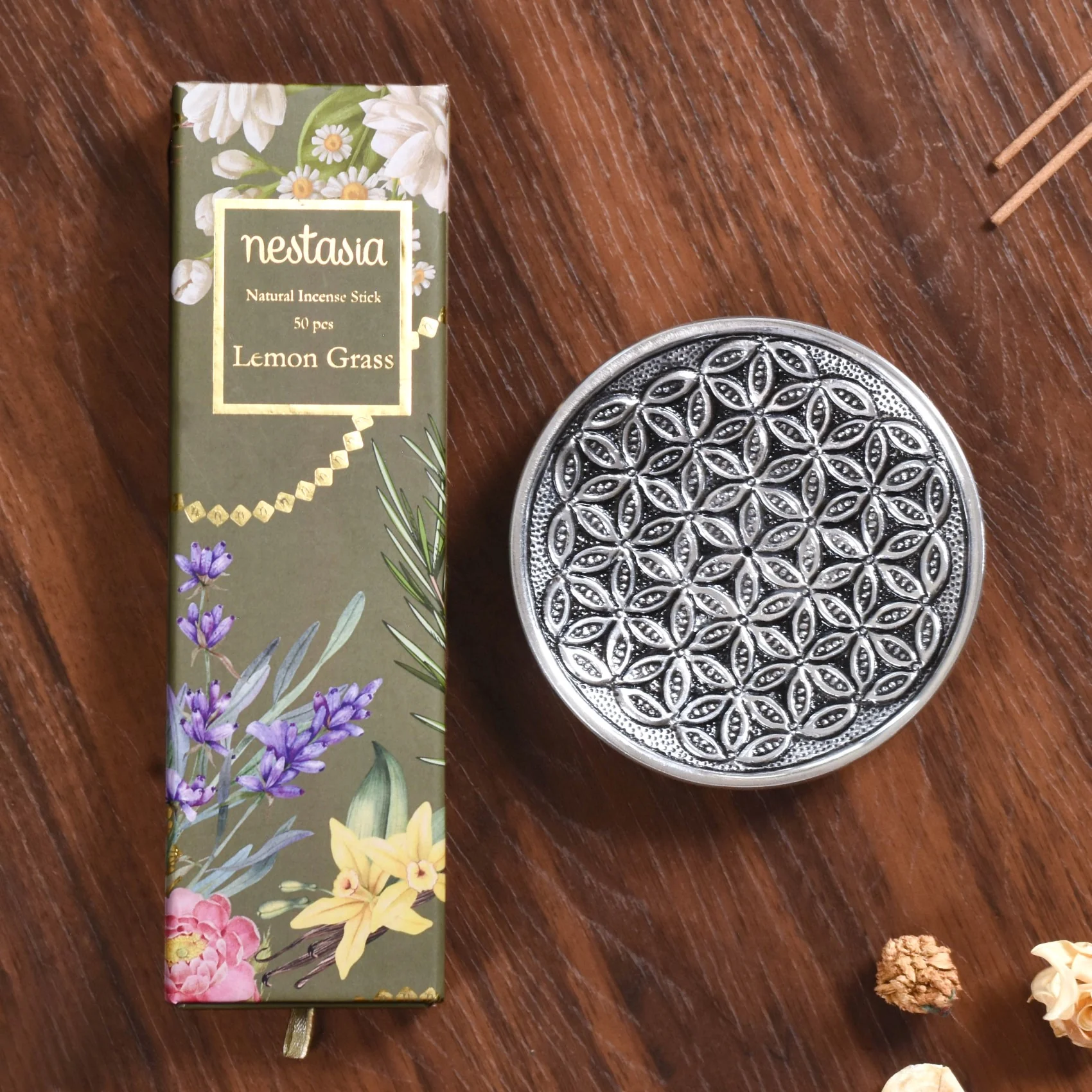 Circle Of Life Engraved Incense Holder With Lemon Grass Incense Sticks - Image 4